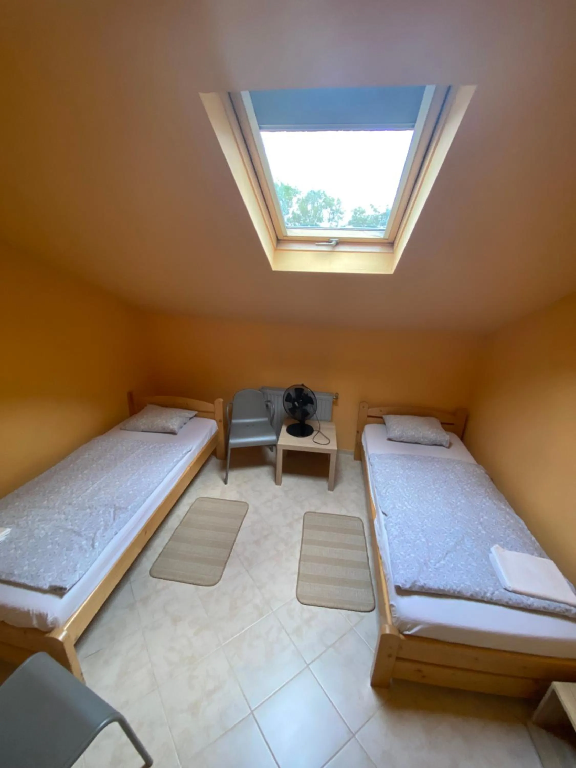 Photo of the whole room, Bed in Art Inn Space