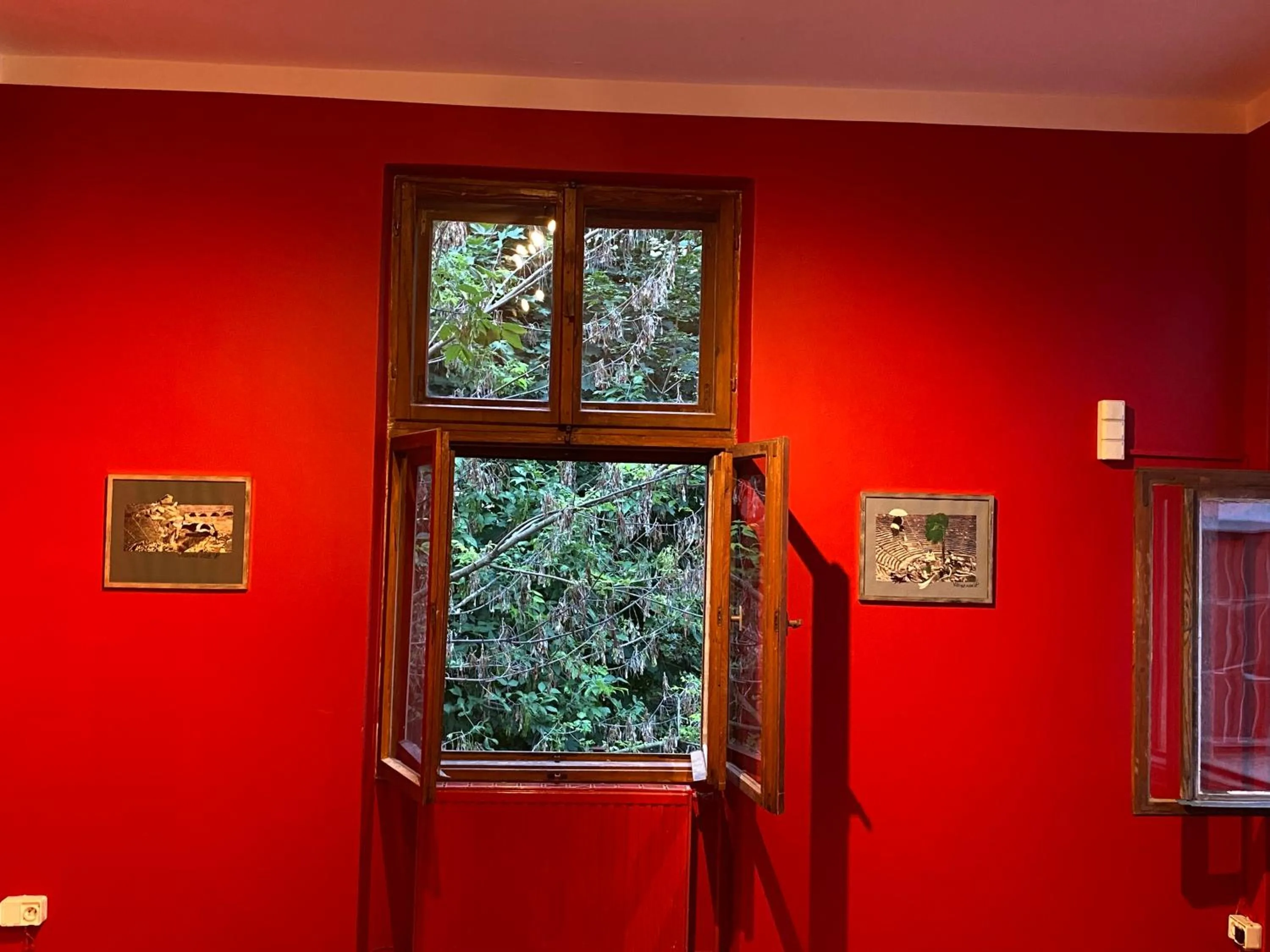 Property building in Art Inn Space