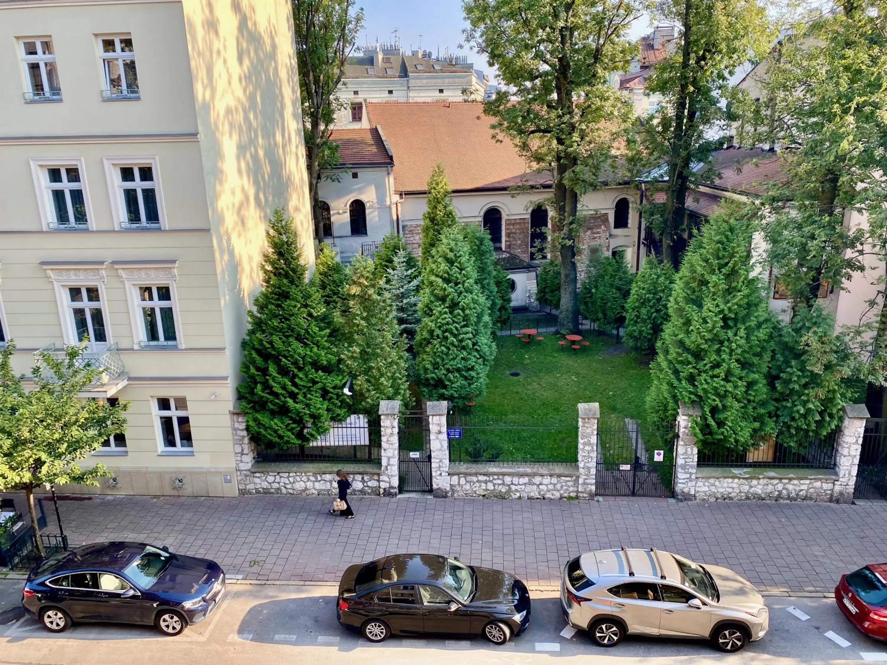 Day in Art Inn Space