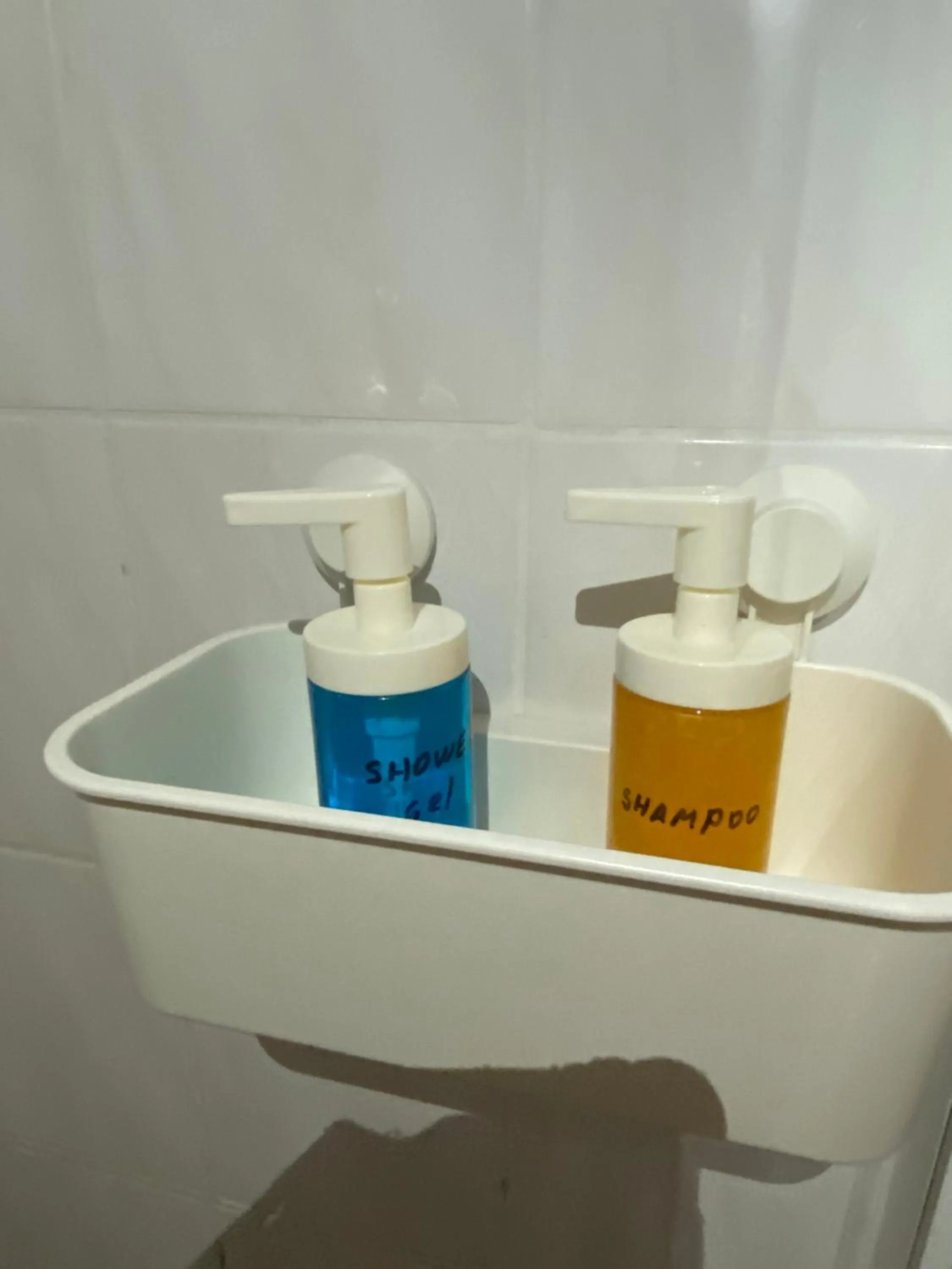 Shower in Art Inn Space