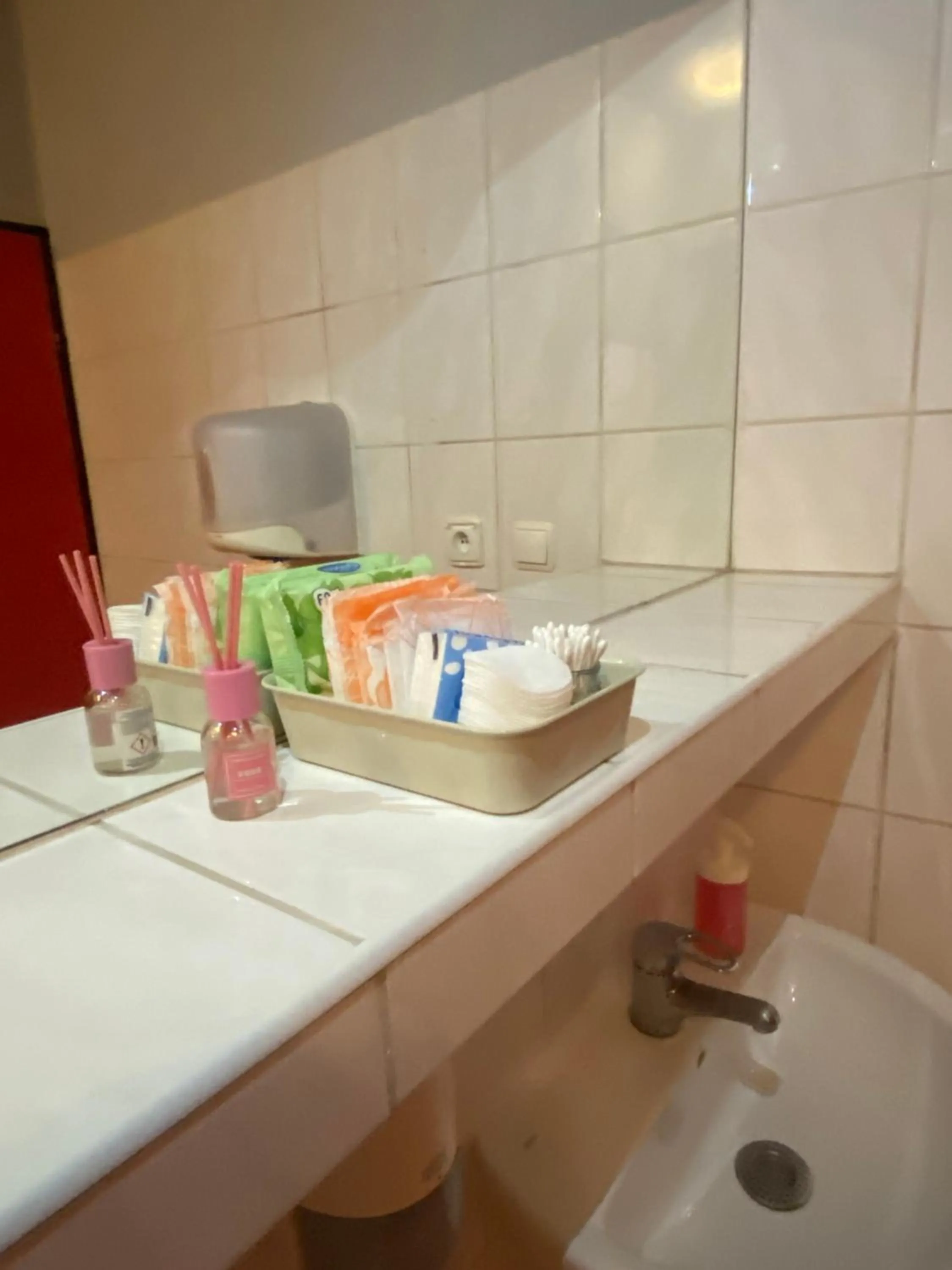 Toilet in Art Inn Space