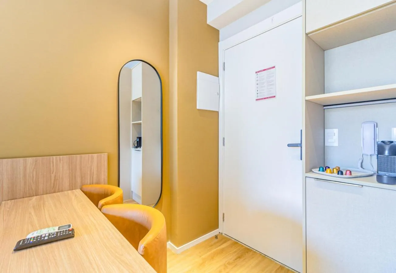 Kitchen or kitchenette in 360 Paraíso