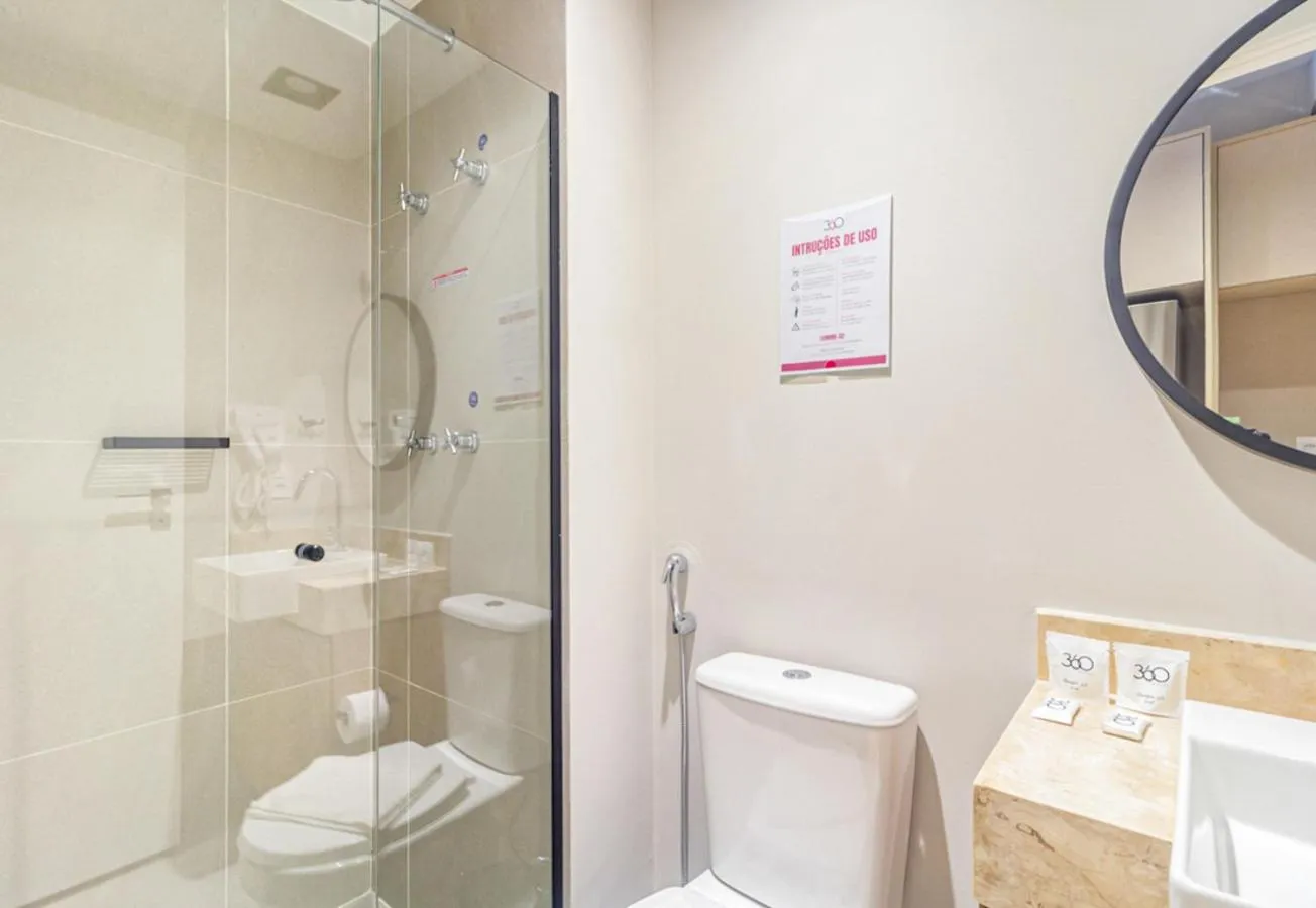 Shower in 360 Paraíso