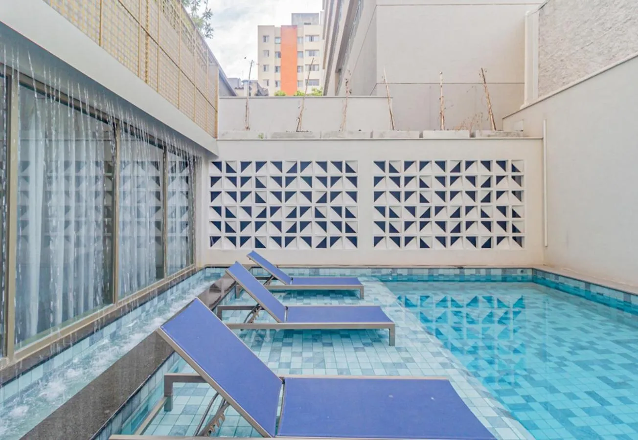 Pool view in 360 Paraíso