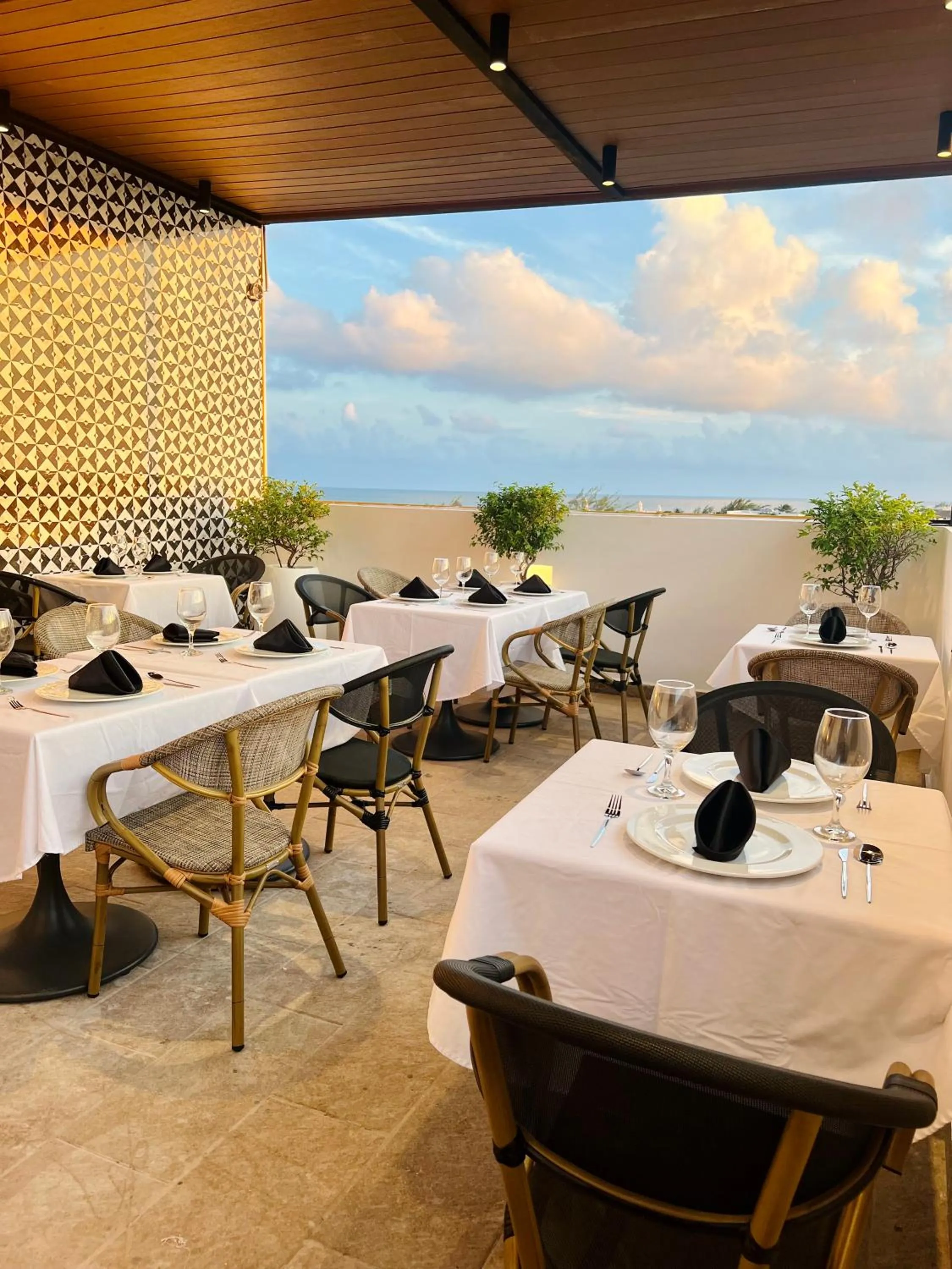 Restaurant/places to eat in Areia Boutique Hotel - Puerto Morelos