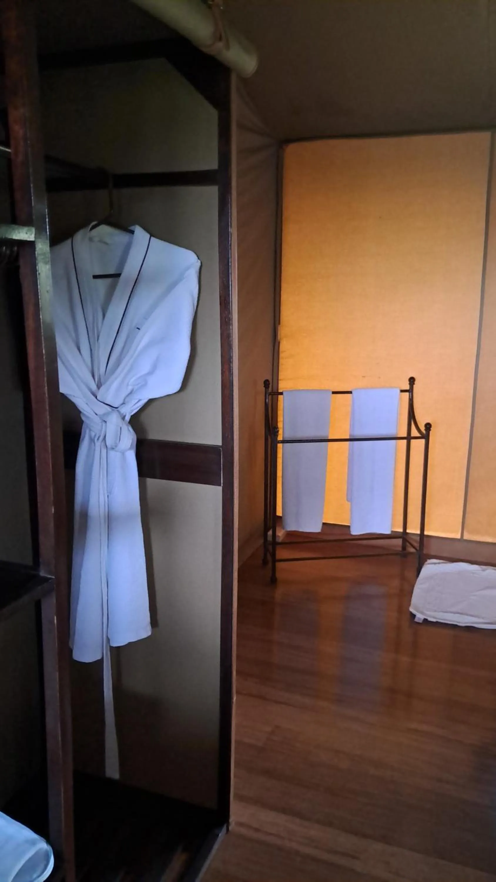 Bathroom, Bed in Mutara Camp- Nanyuki