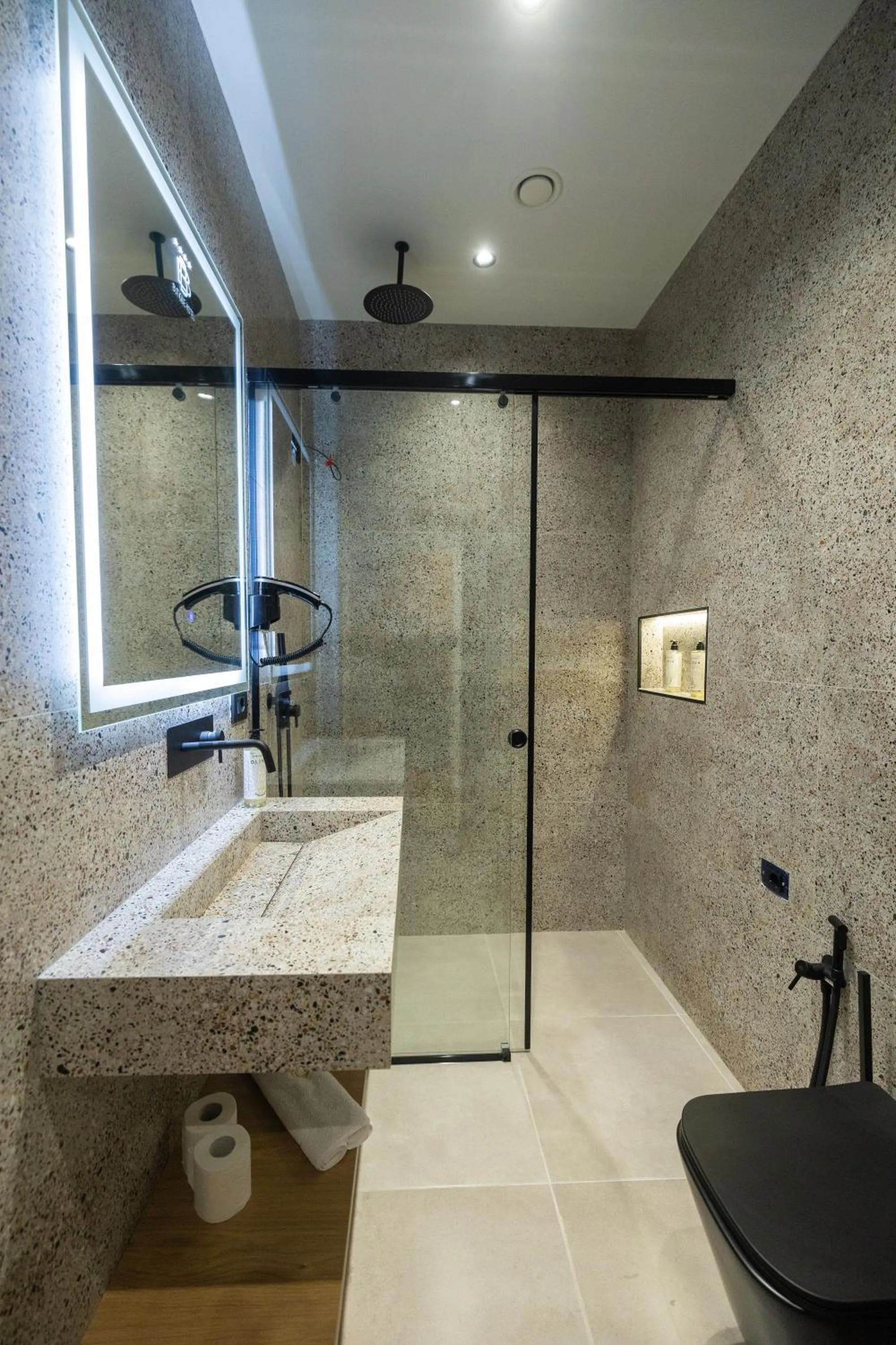 Shower in Beliz Boutique Hotel