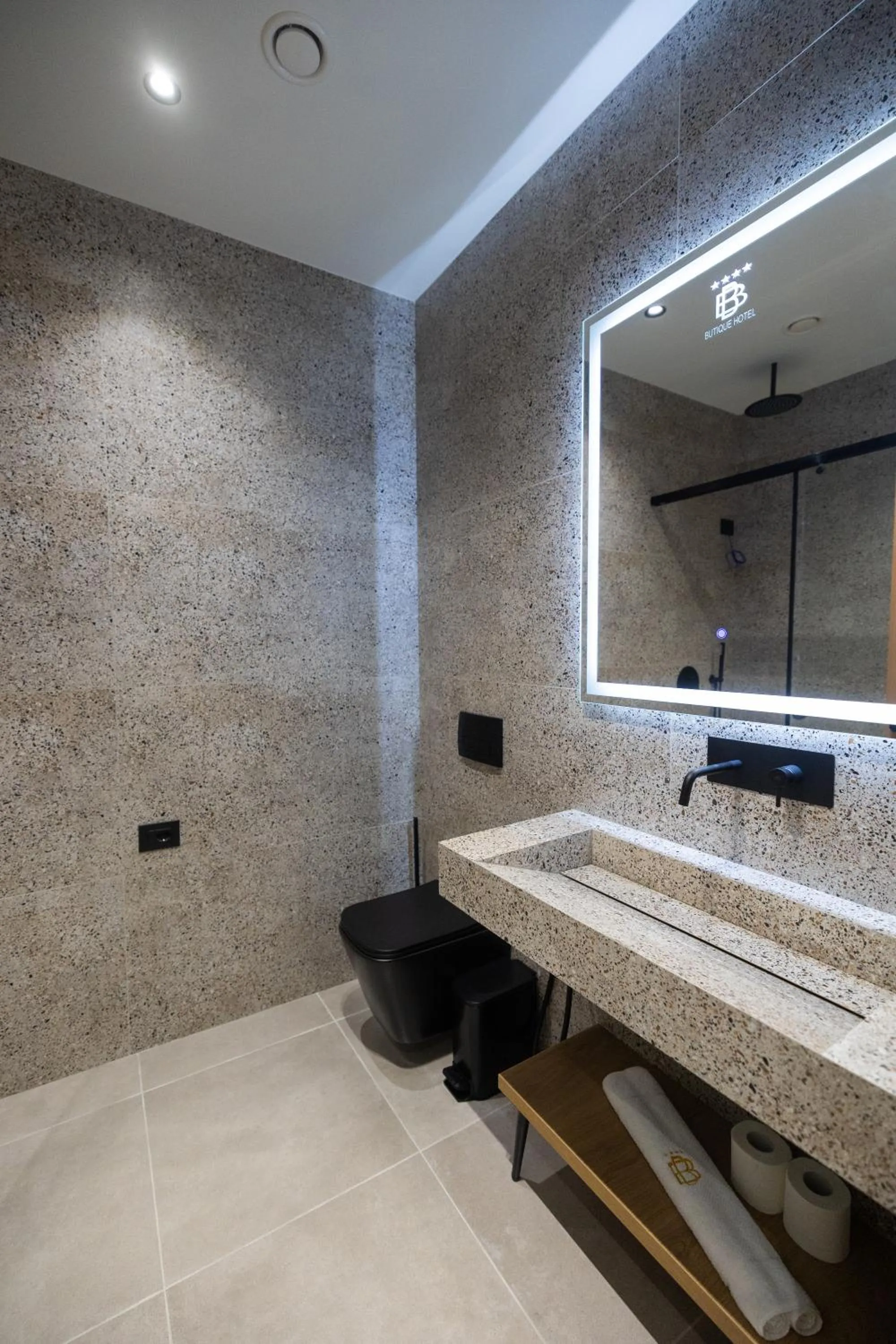 Shower in Beliz Boutique Hotel