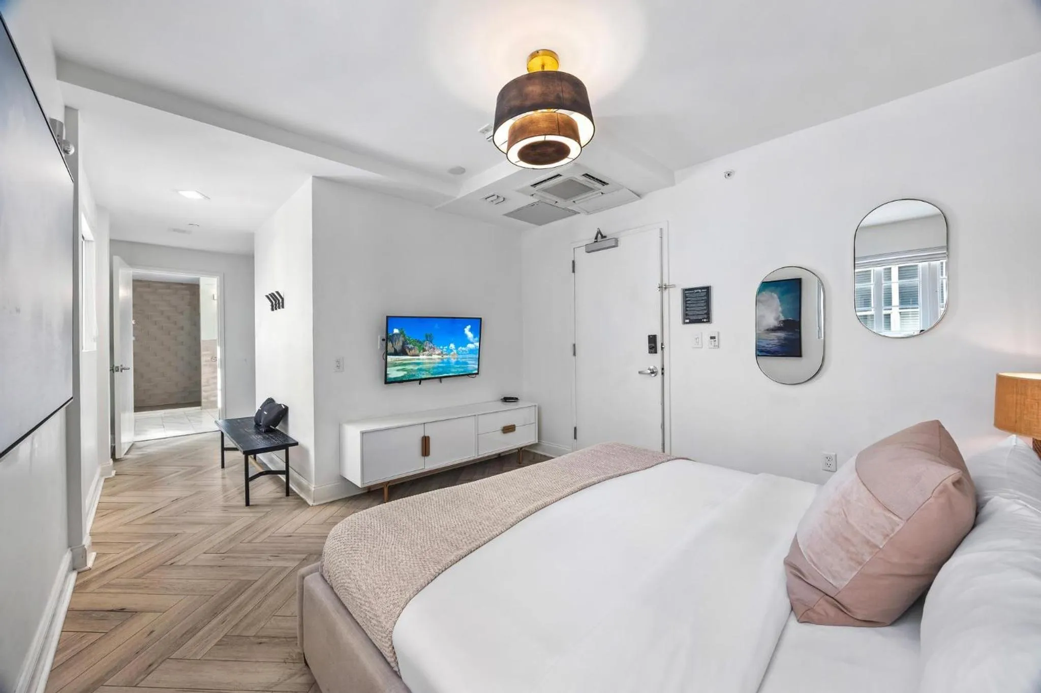 Bed in Luxuri Suites