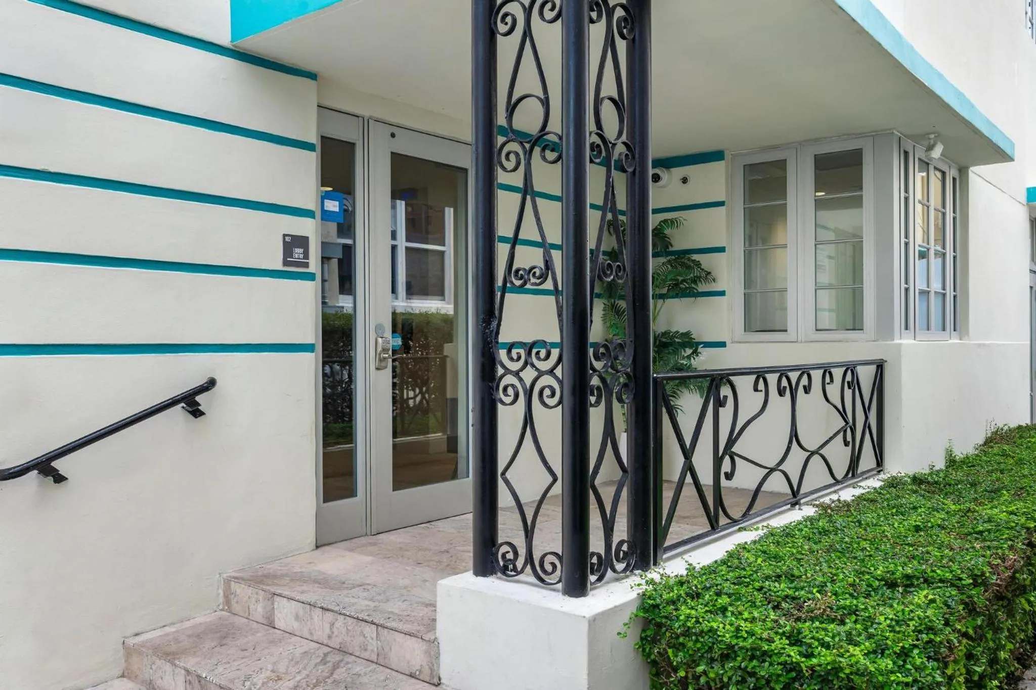 Property building in Luxuri Suites