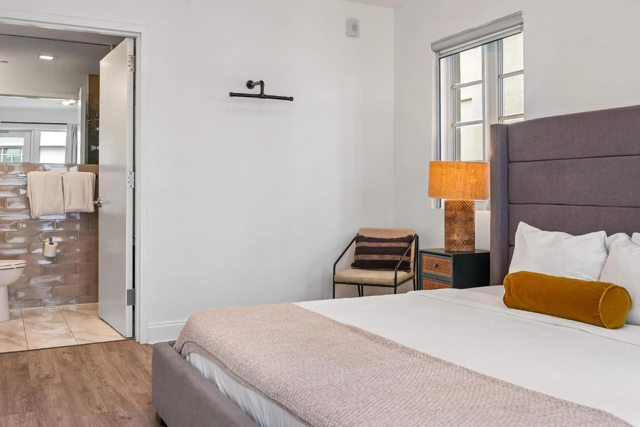 Bed in Luxuri Suites