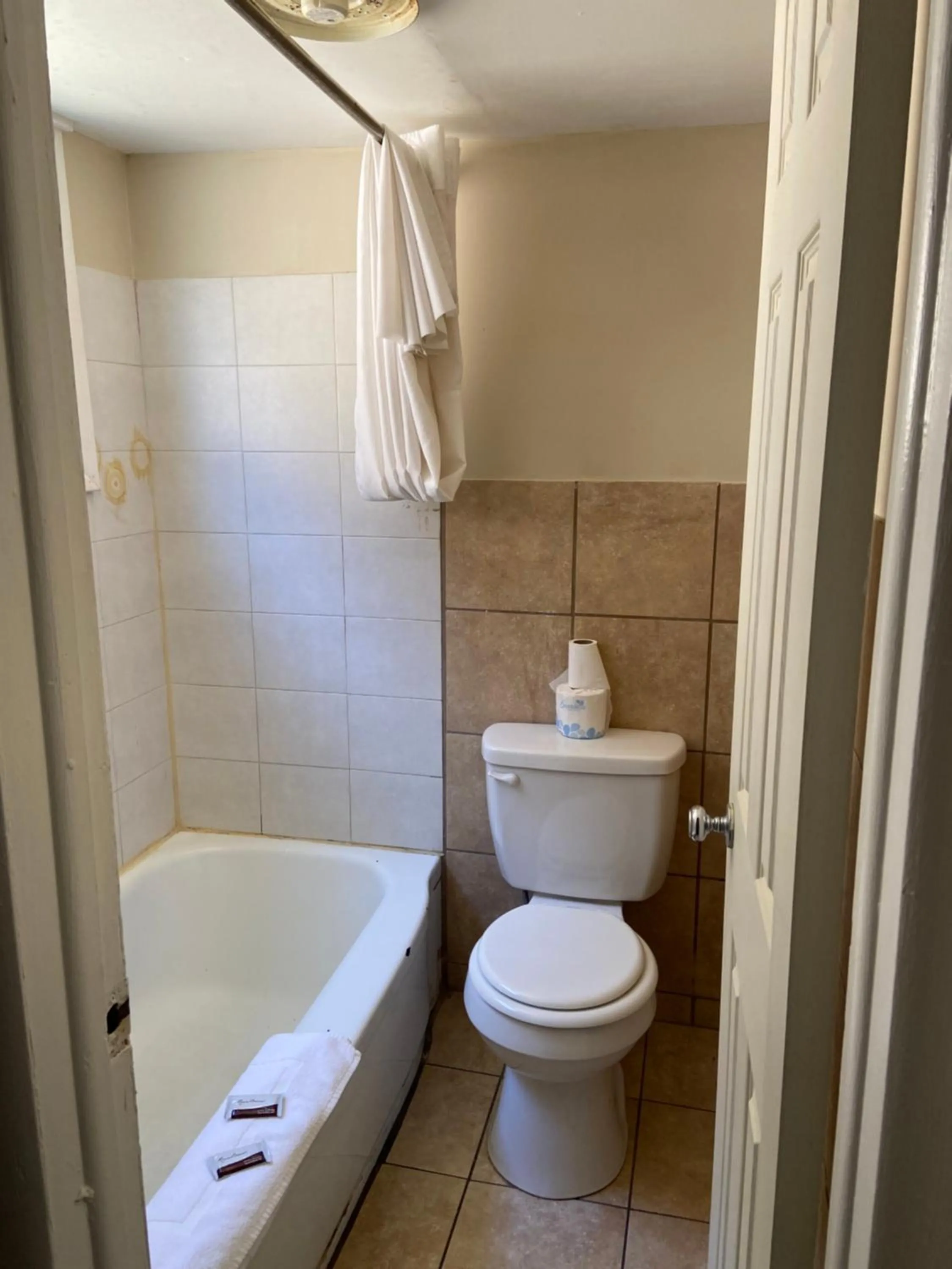 Glenstone place extended stay motel