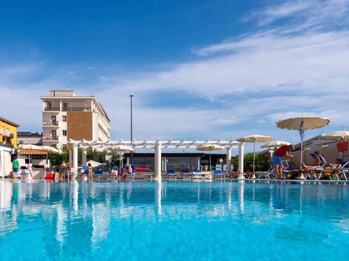 Hotel Tokio Village - Azzurro Club