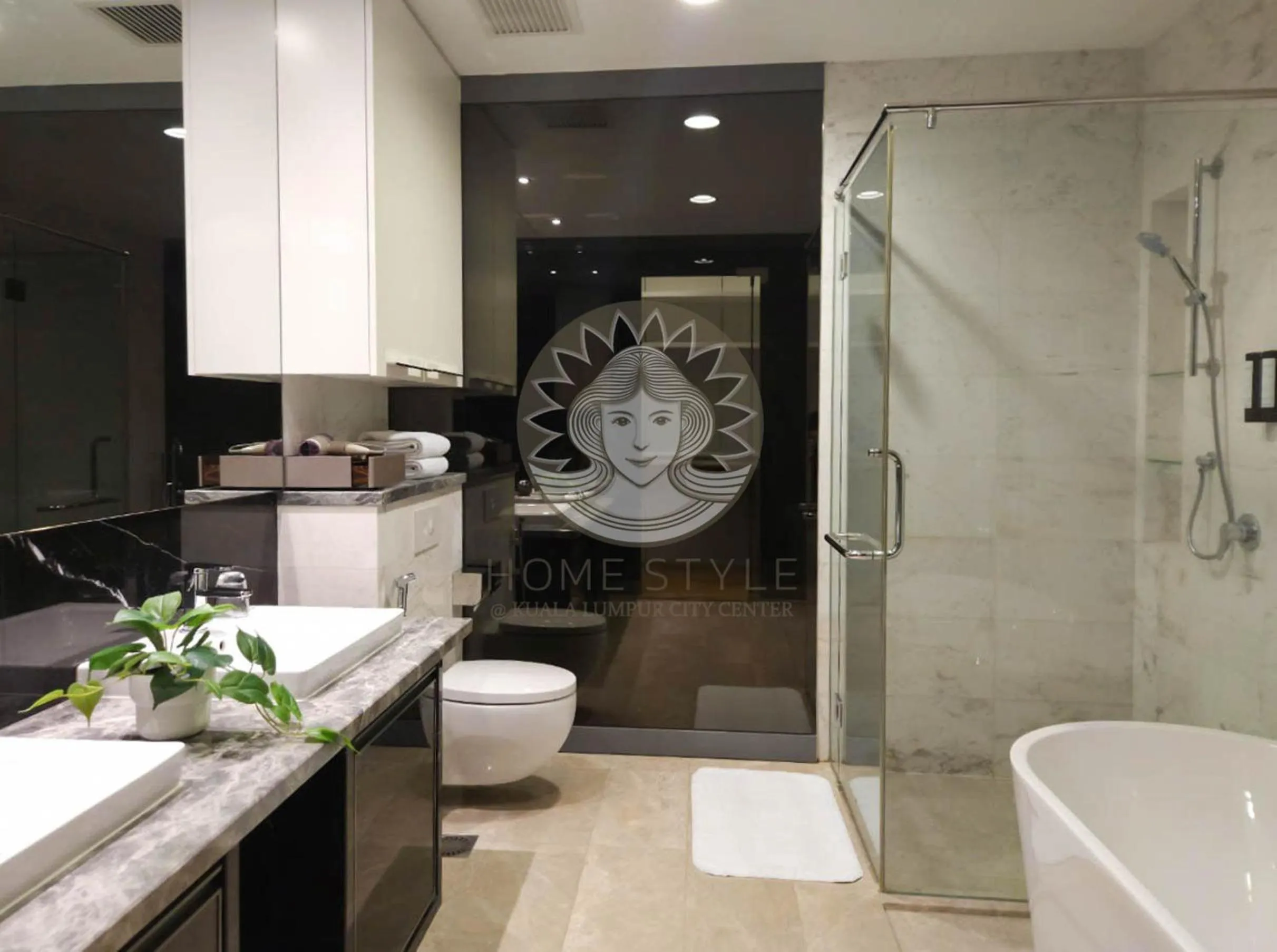 Shower in HOME STYLE at Platinum Suites KLCC Twin Towers