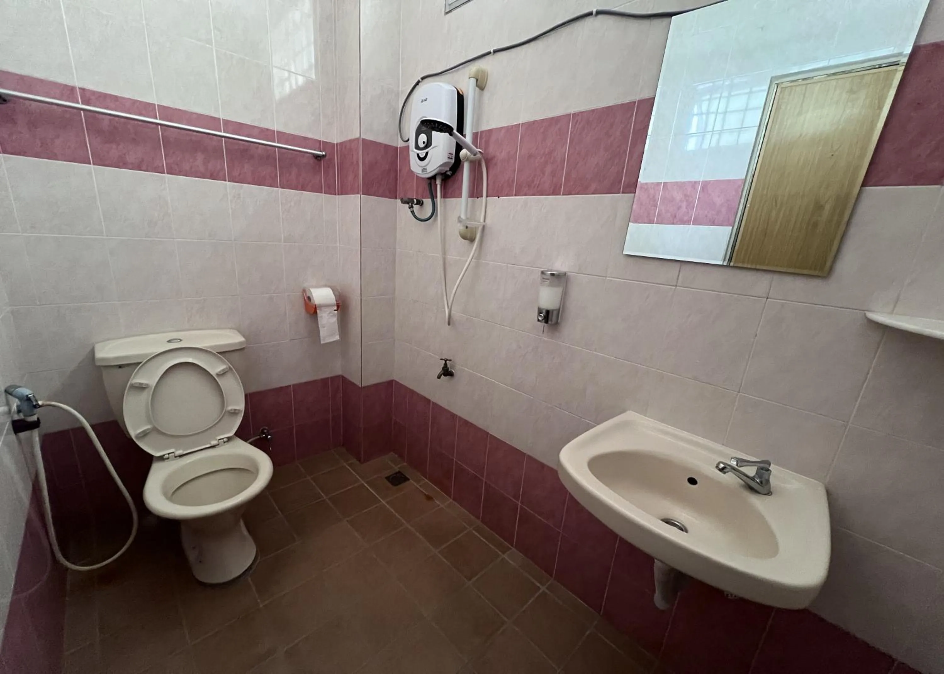 Bathroom in SL Villa Guesthouse, Kuantan