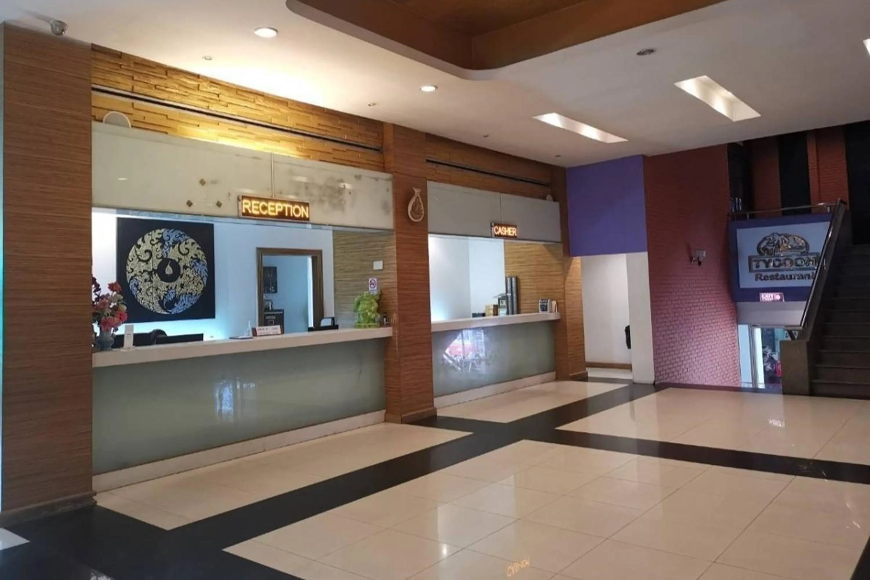Lobby or reception in Suncity Hotel Pattaya