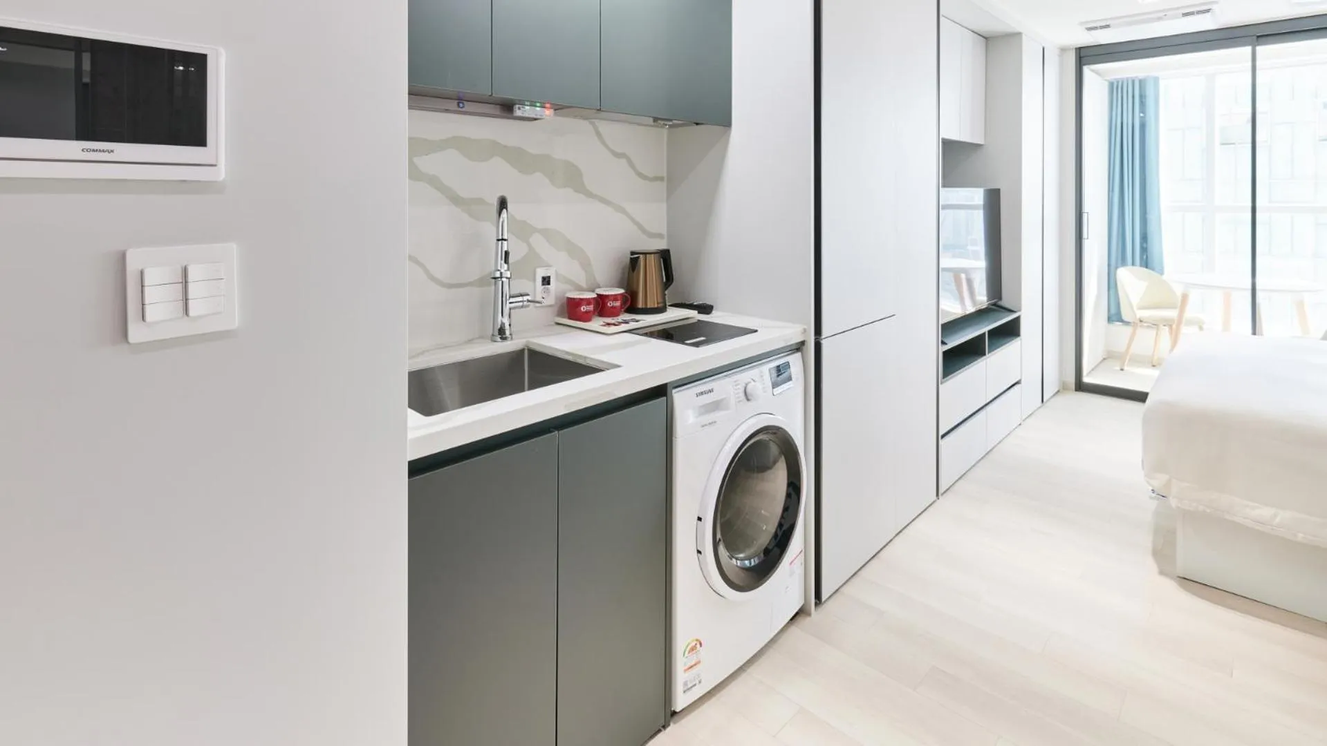 Bed in Travelodge Suites Busan Centum