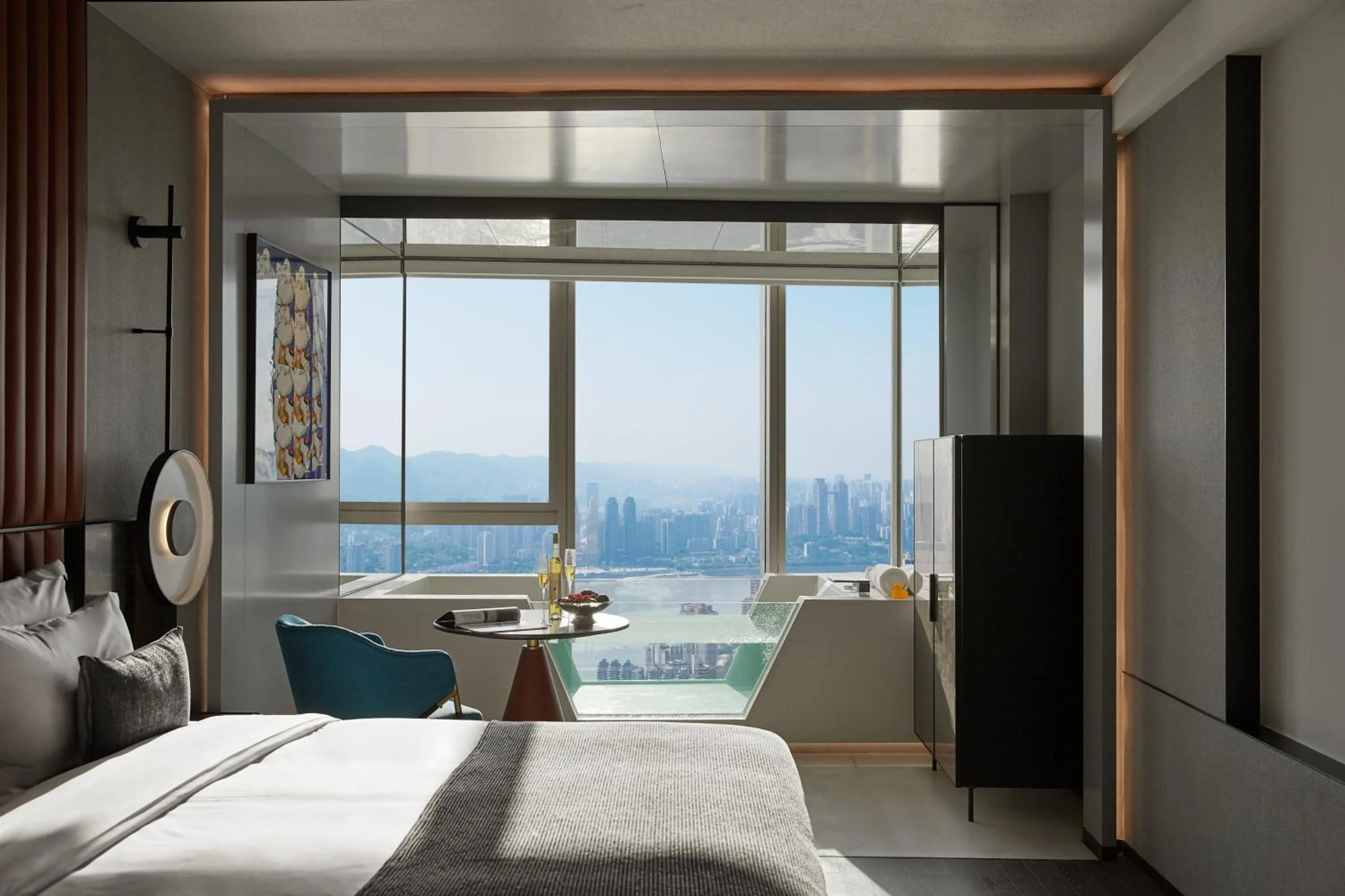 Bed in ISEYA Panoramic Hotel Chongqing Jiefangbei Raffles Plaza