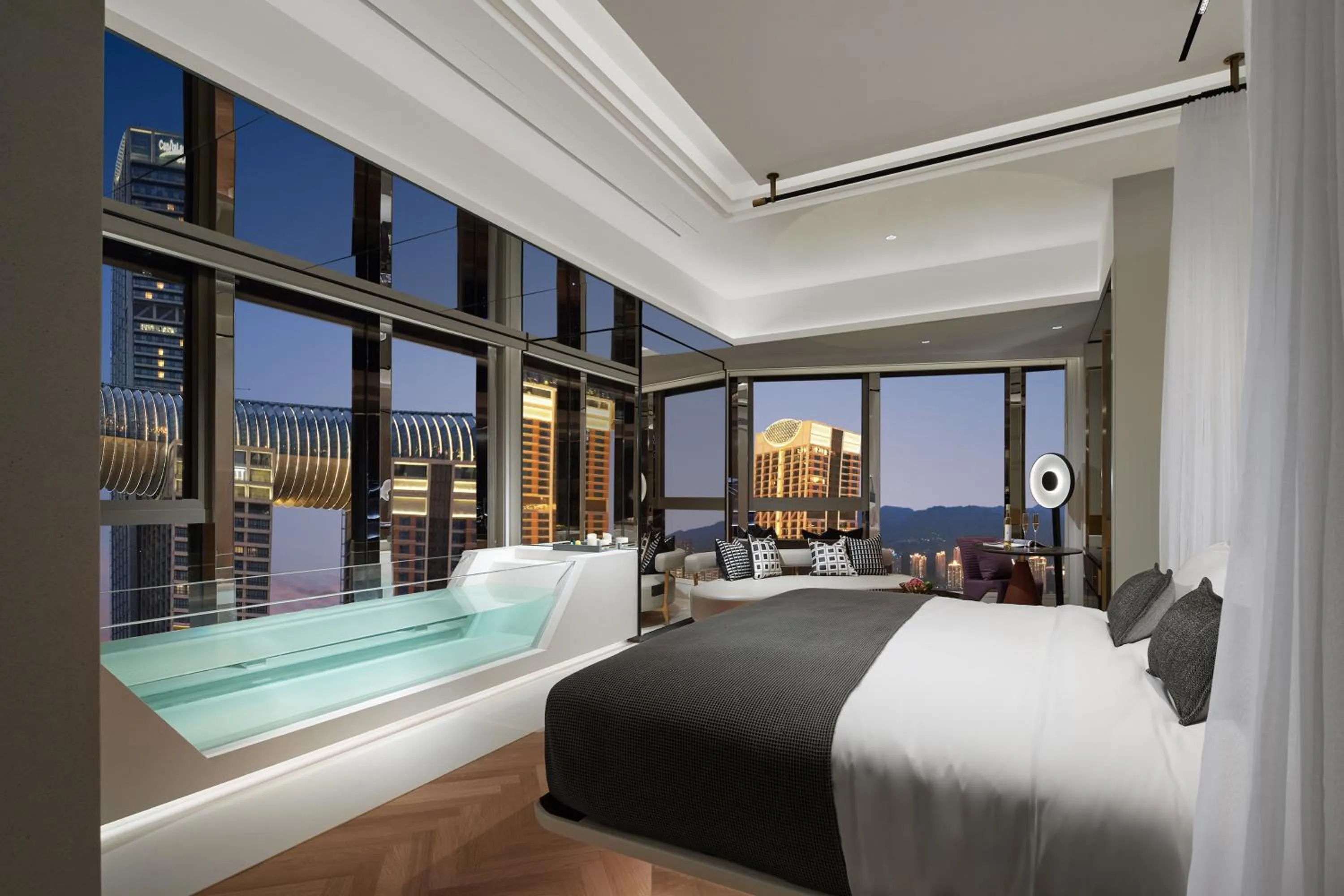 Bed in ISEYA Panoramic Hotel Chongqing Jiefangbei Raffles Plaza