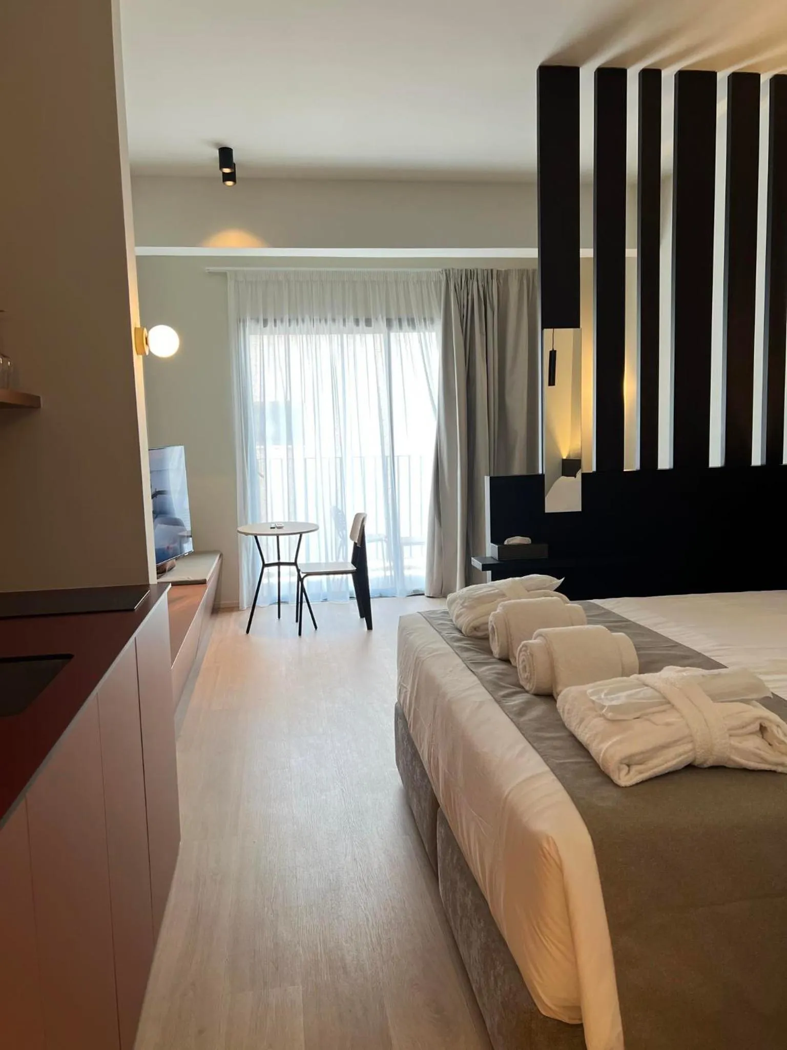 Bedroom, Bed in Alinea Diono Historic Center