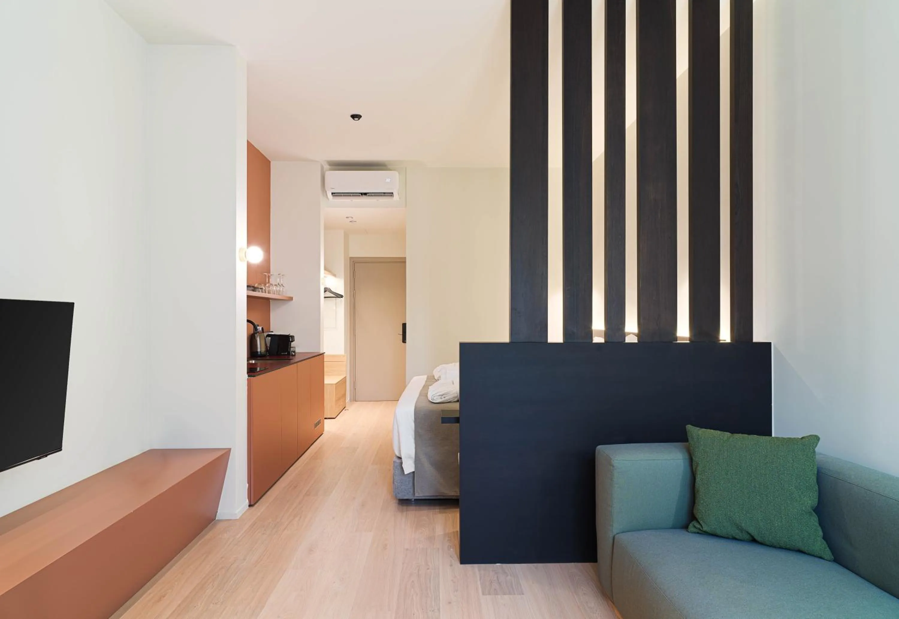 TV and multimedia in Alinea Diono Historic Center