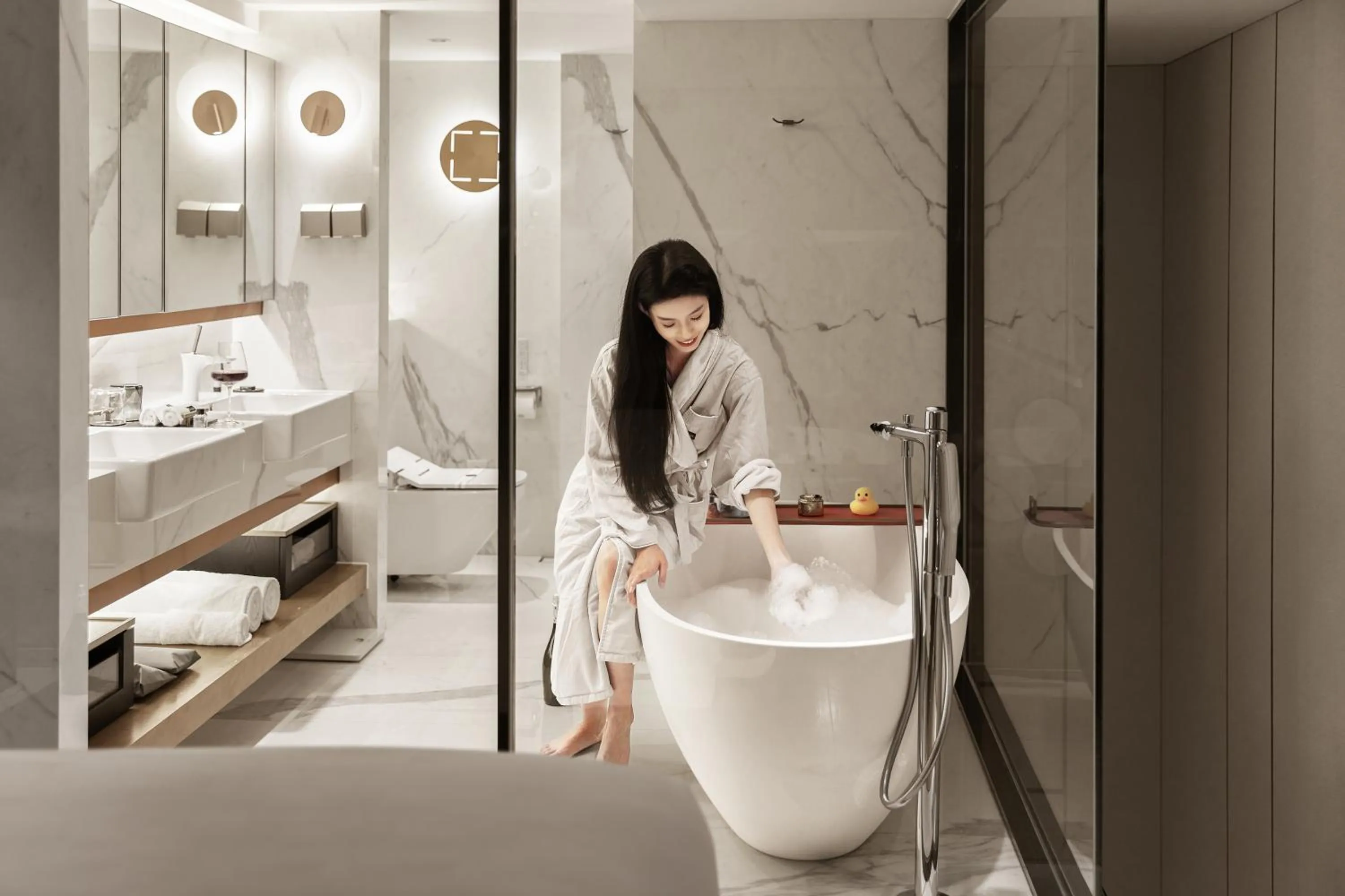 Toilet in ISEYA Serviced Apart-ment Chengdu Taikoo Li Flagship