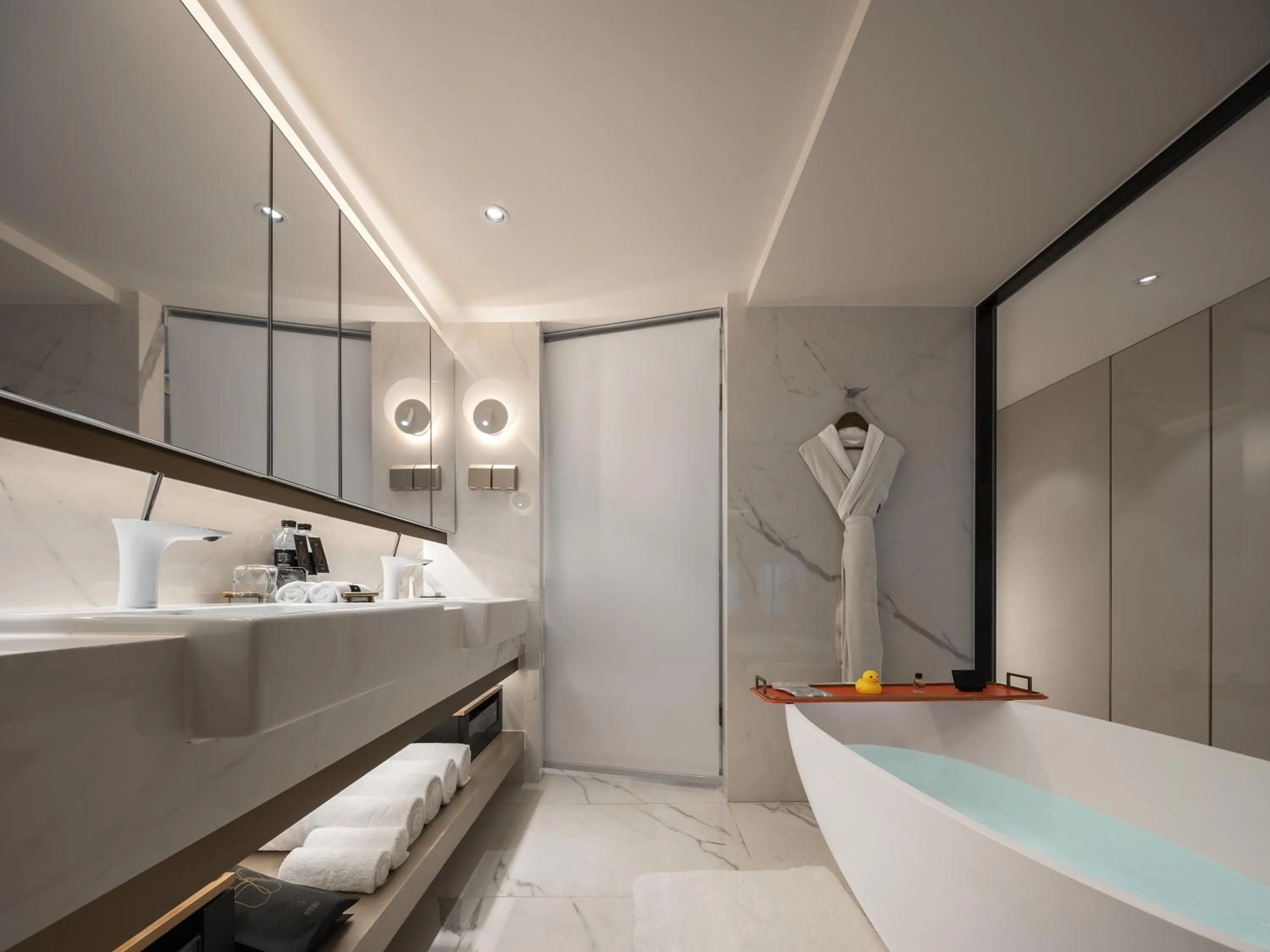 Bathroom in ISEYA Serviced Apart-ment Chengdu Taikoo Li Flagship