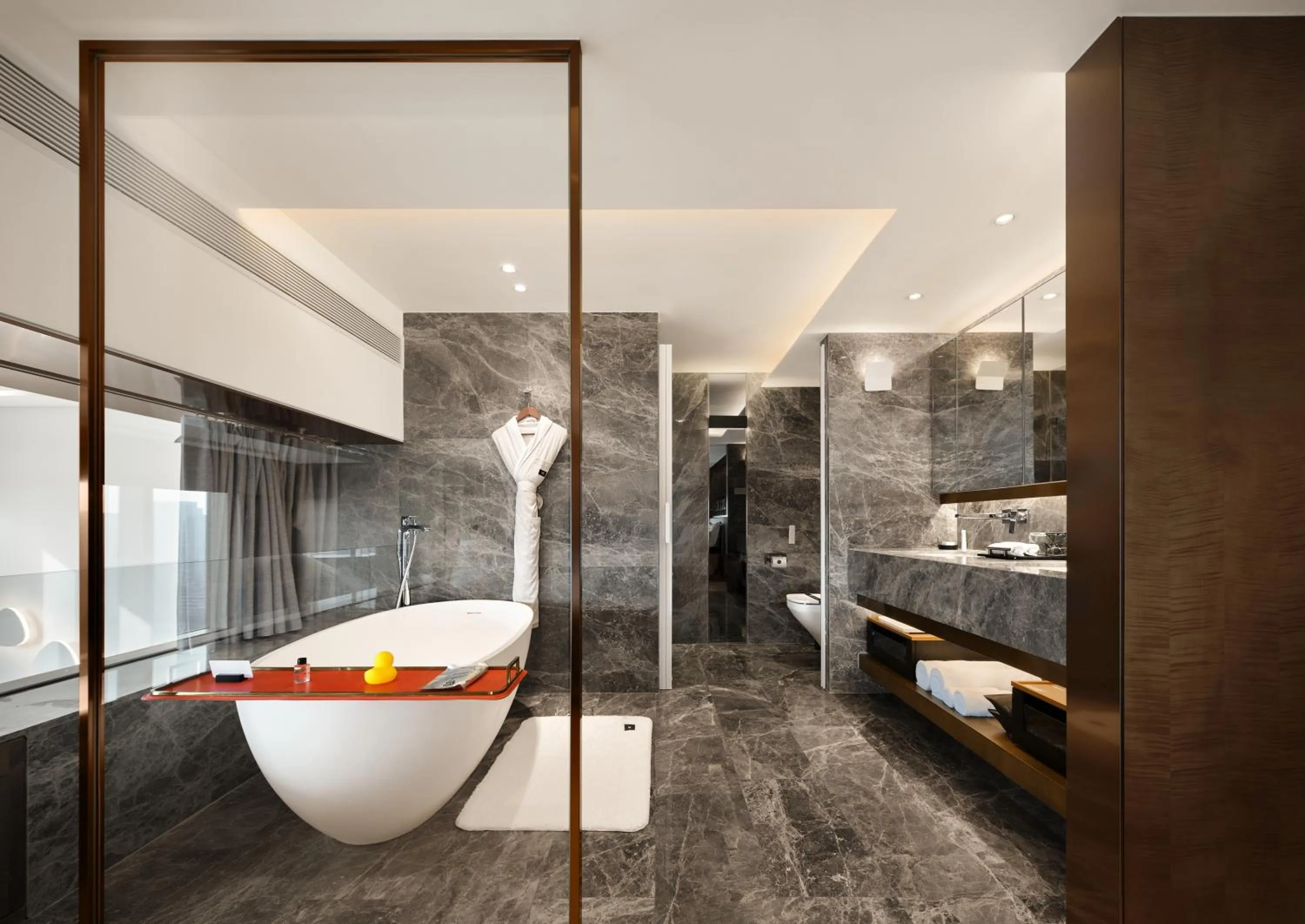 Bath in ISEYA Serviced Apart-ment Chengdu Taikoo Li Flagship