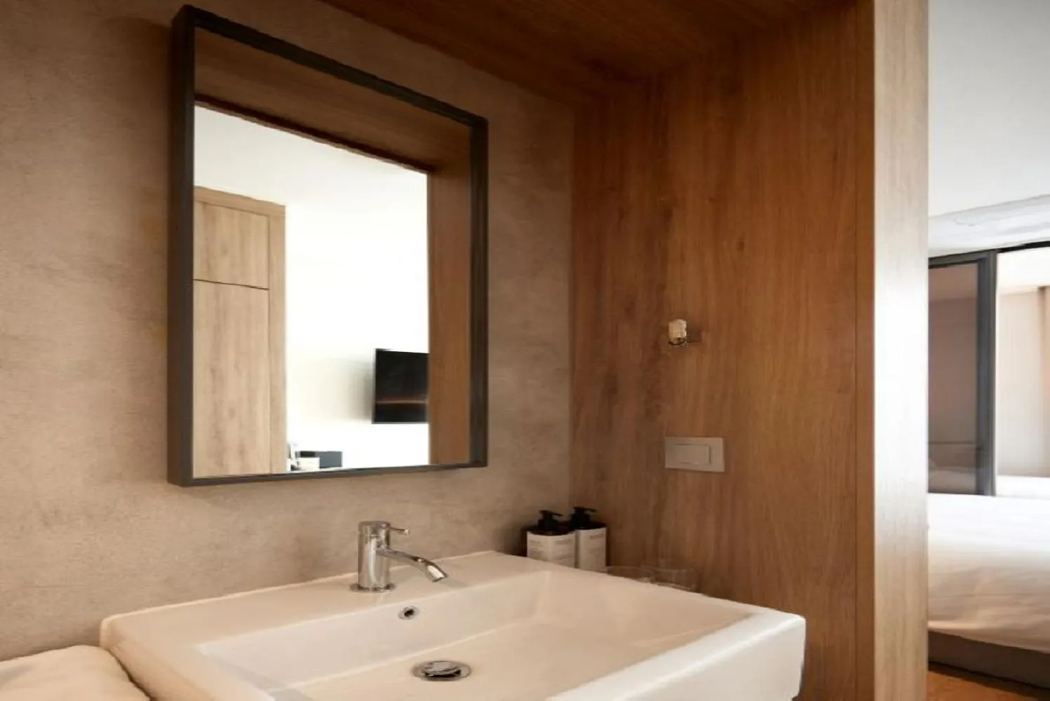 Toilet, Bed in Homes Stay Myeongdong