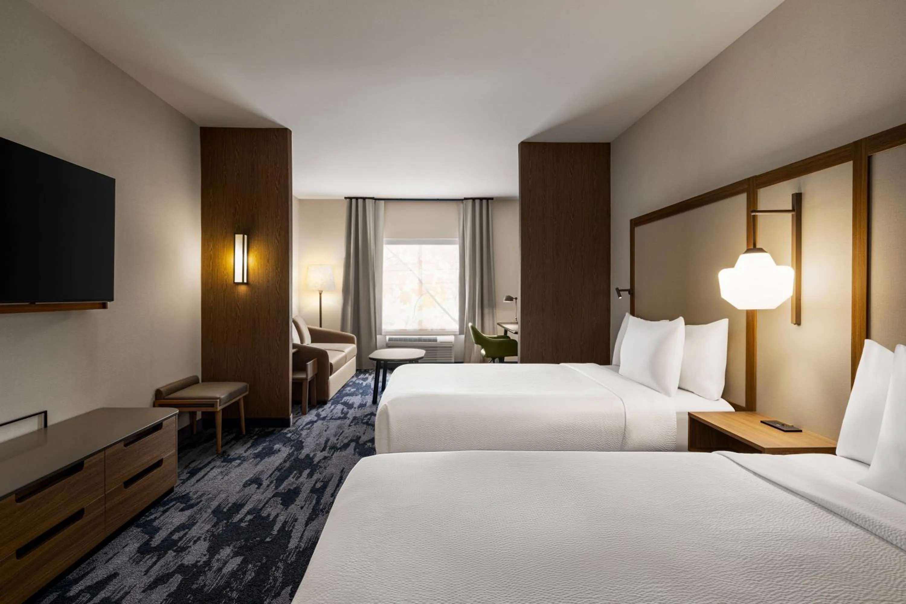 Seating area, Bed in Fairfield by Marriott Inn & Suites Bethlehem PA