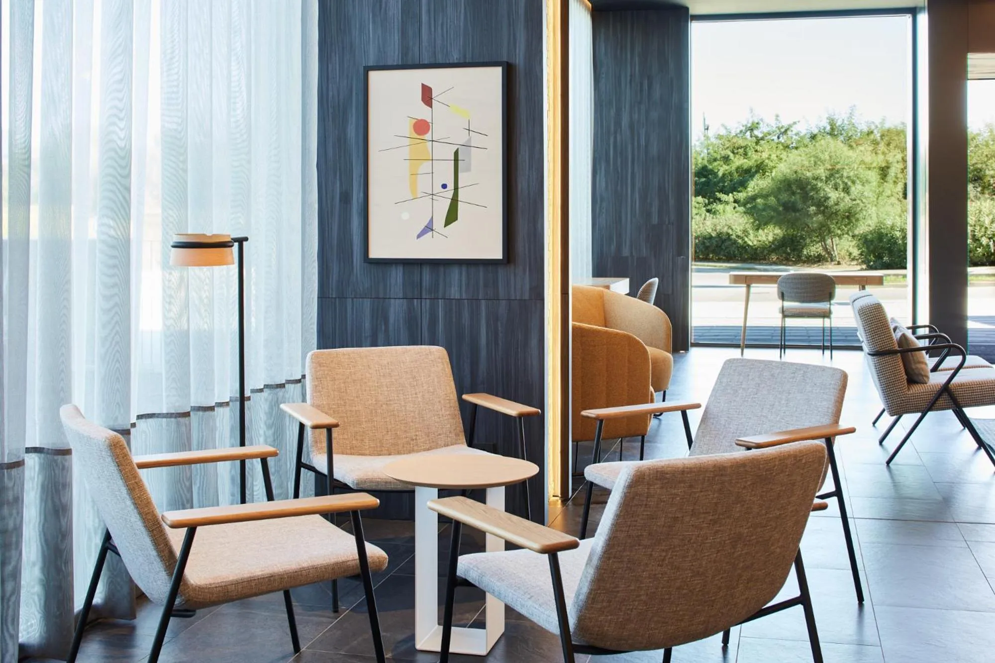 Lobby or reception in Four Points by Sheraton Barcelona Airport