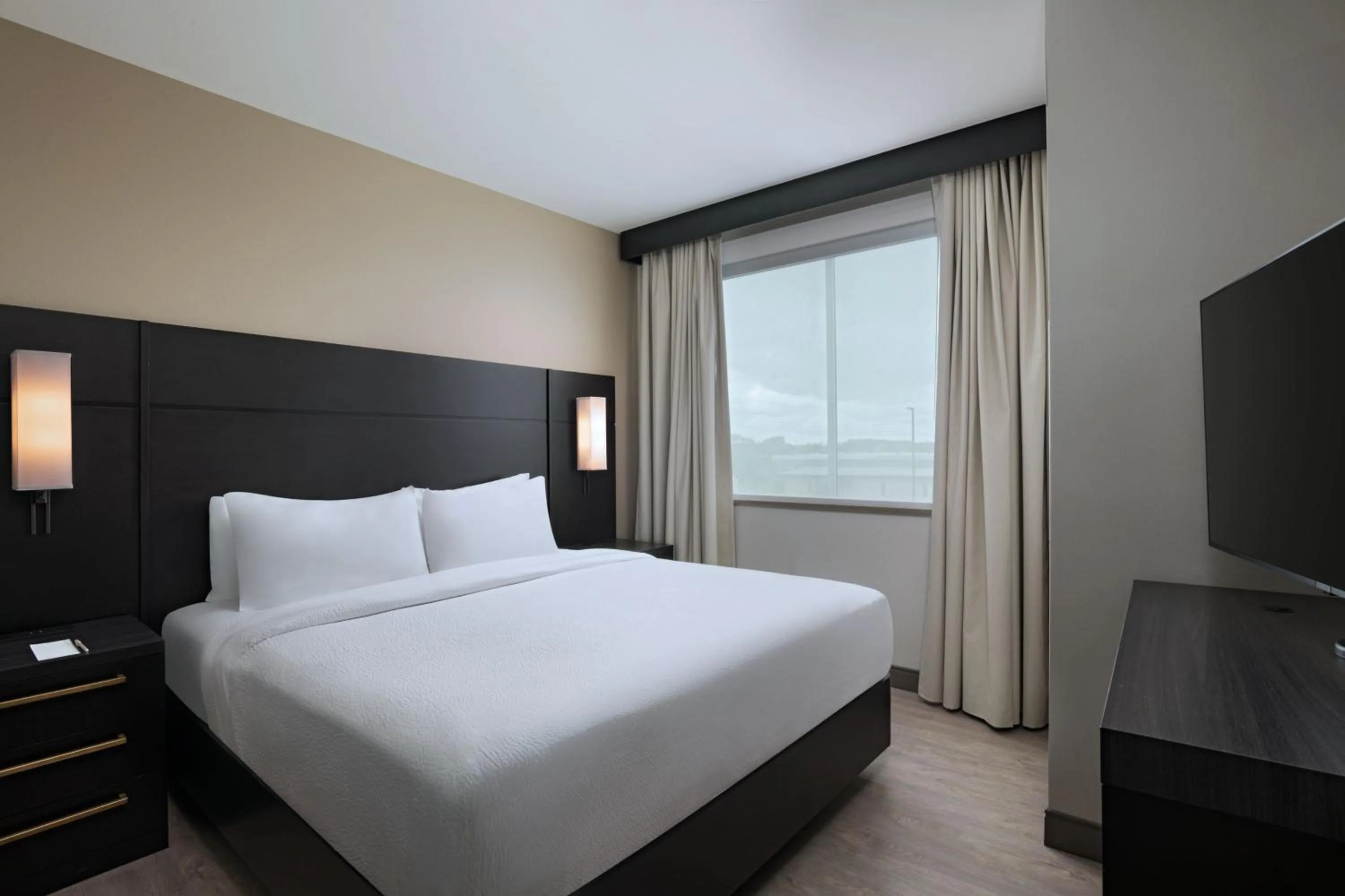 Photo of the whole room, Bed in Residence Inn by Marriott Corpus Christi South