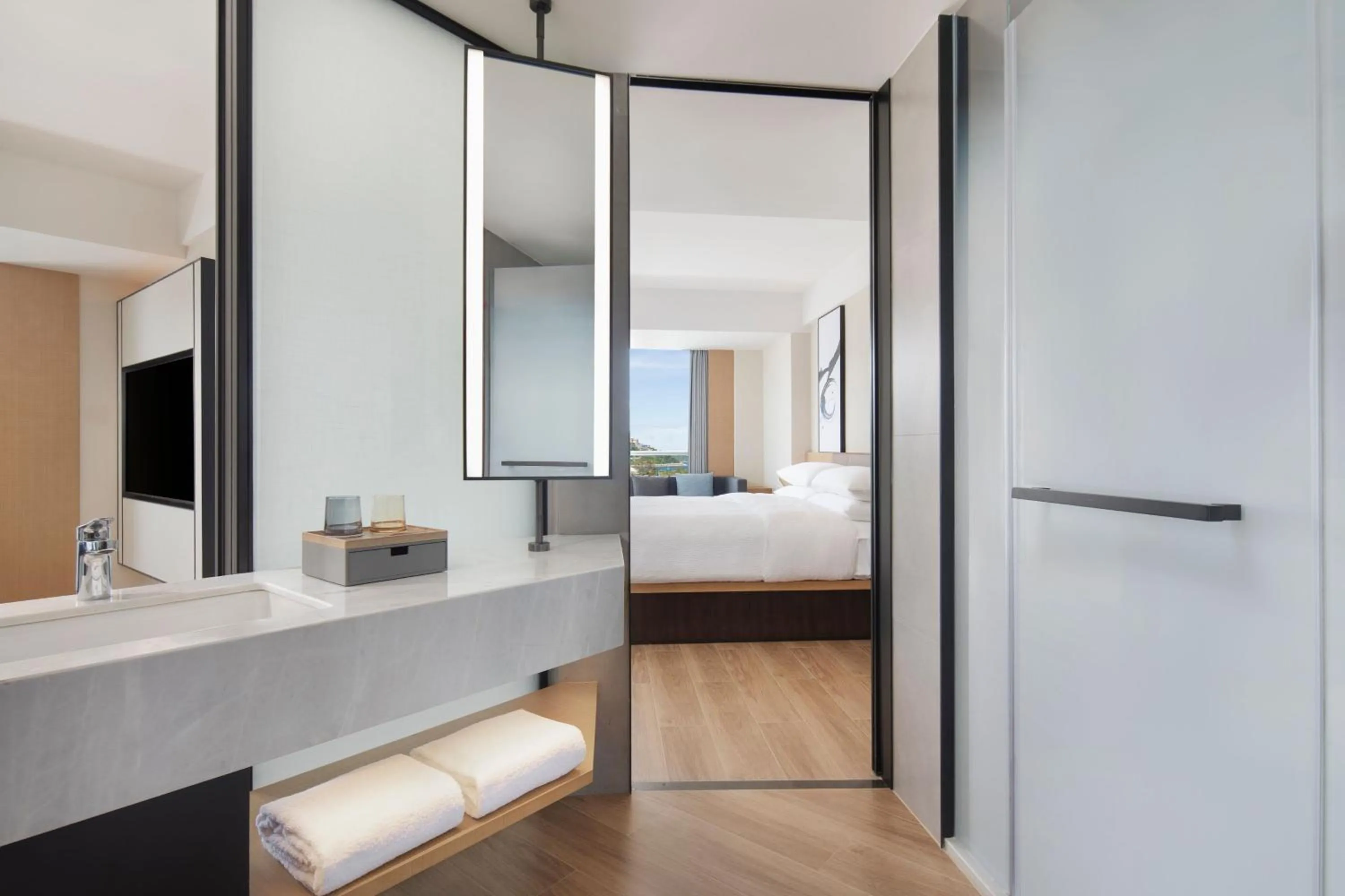 Bathroom, Bed in Fairfield by Marriott Shenzhen Dameisha