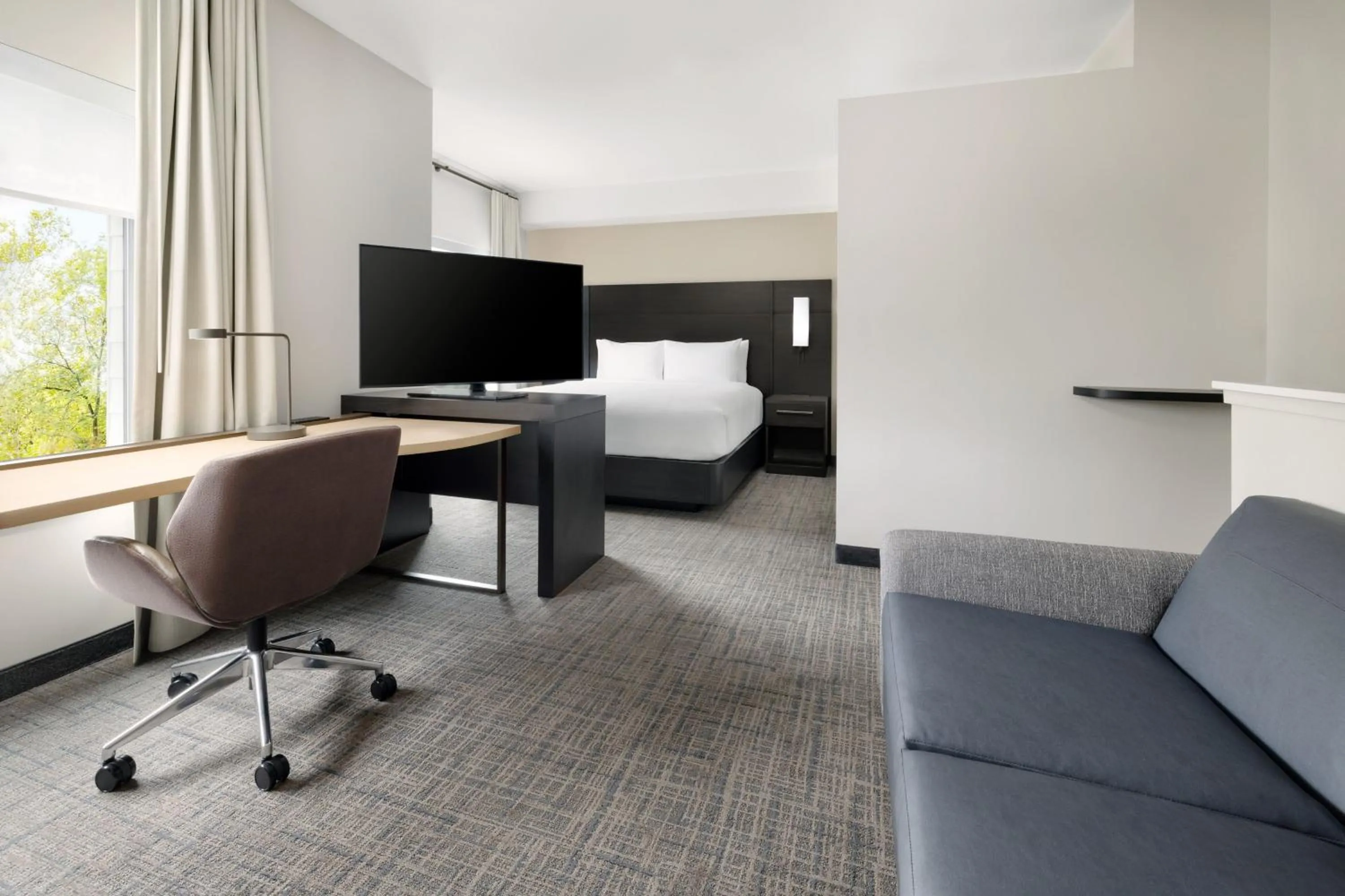 Bedroom, Bed in Residence Inn by Marriott King of Prussia