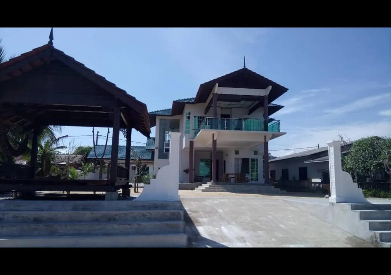 Property building in Che Beach House