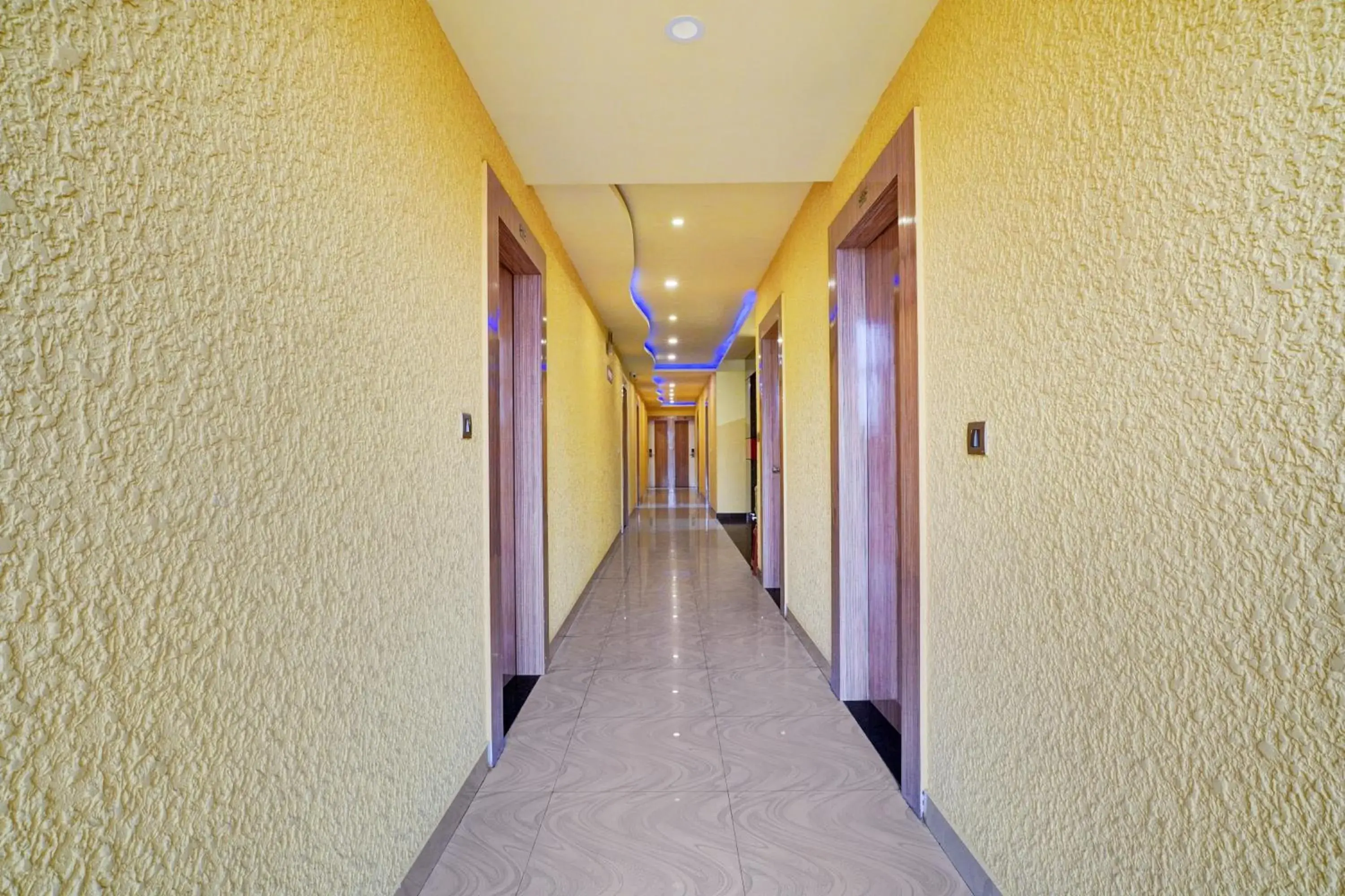 Super Collection O Kushal Nagar Near KSRTC Bus Stand Super Collection O Kushal Nagar Near KSRTC Bus Stand