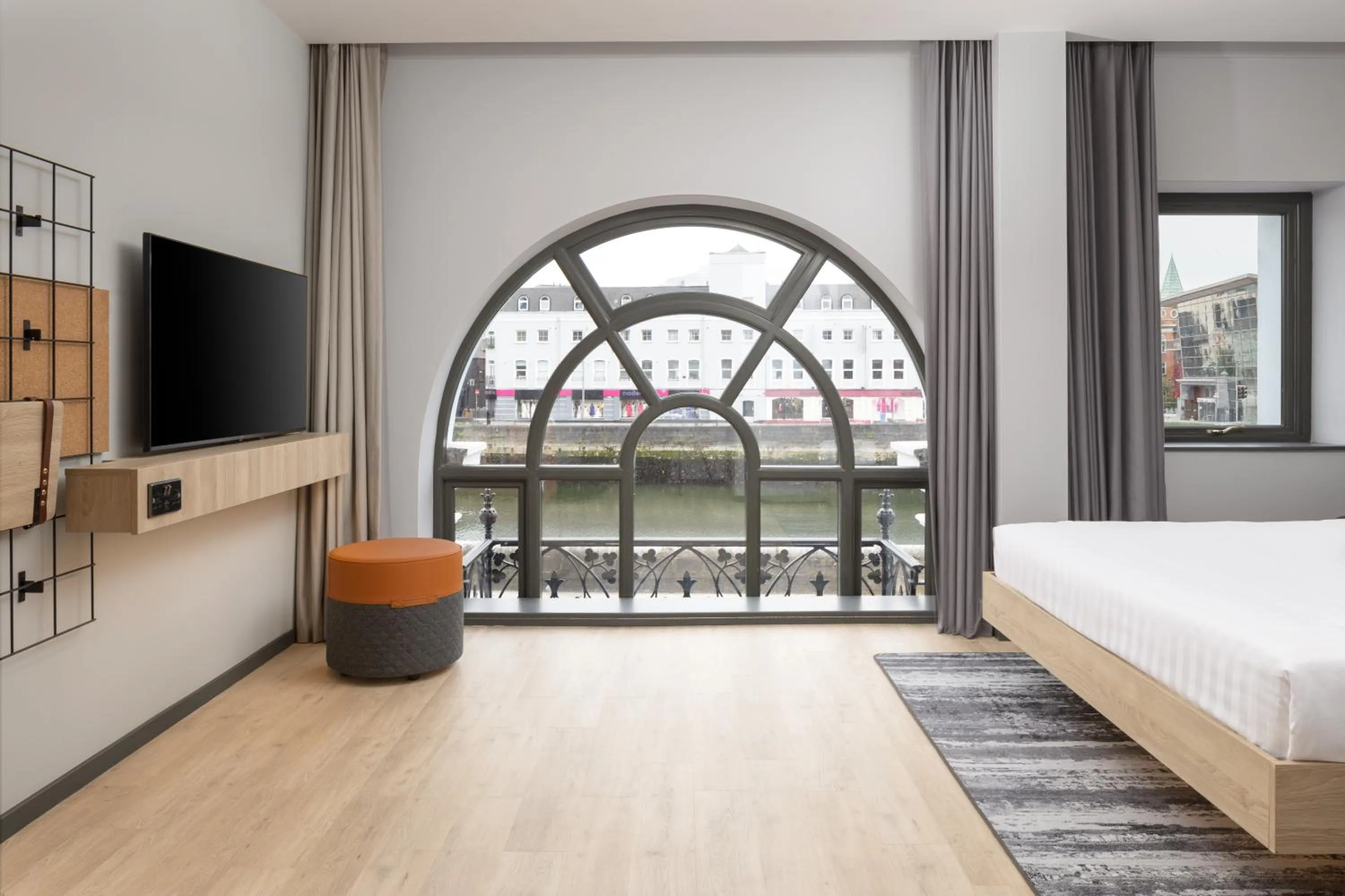 Bedroom, Bed in Moxy Cork