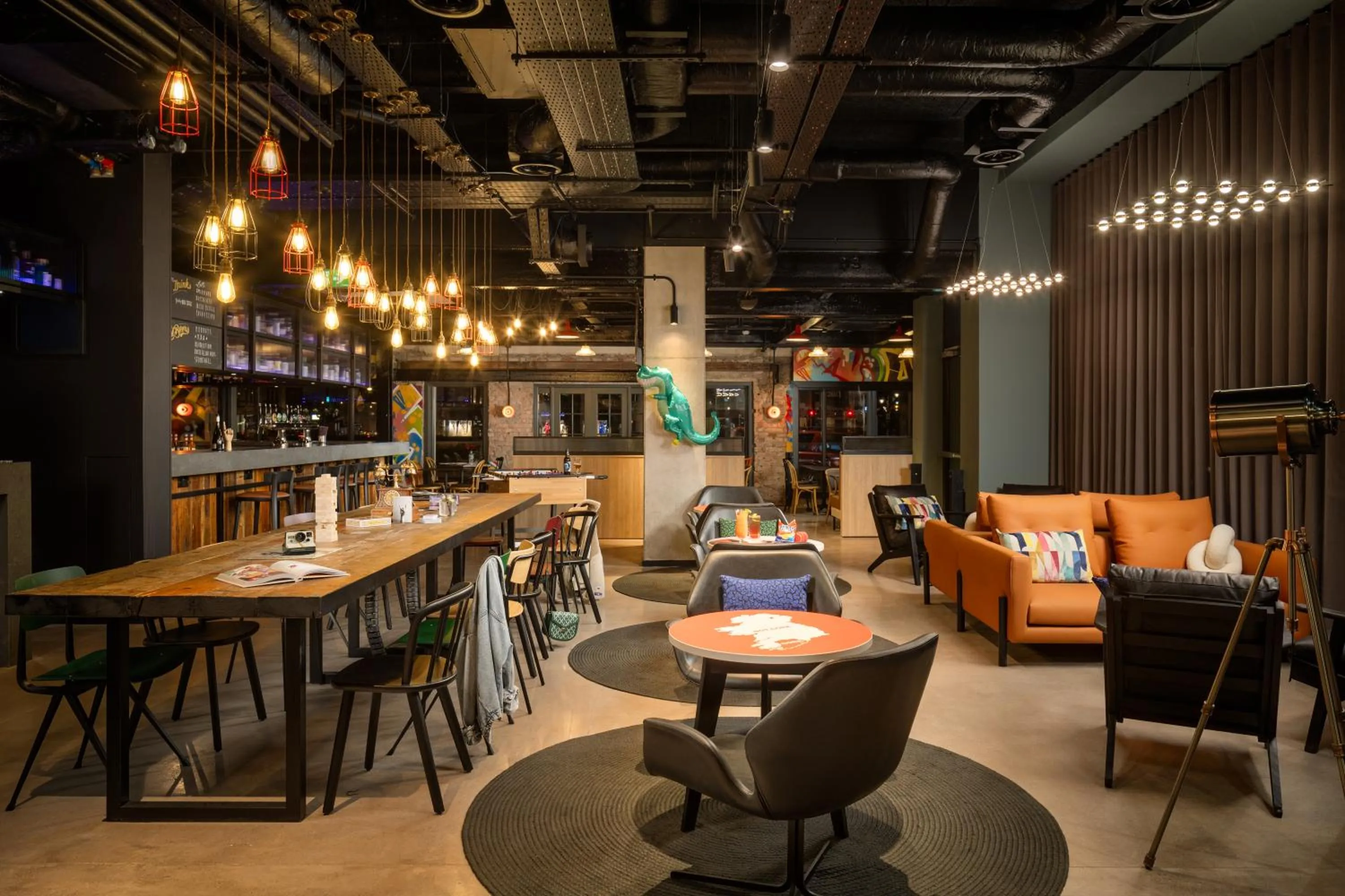 Restaurant/places to eat in Moxy Cork