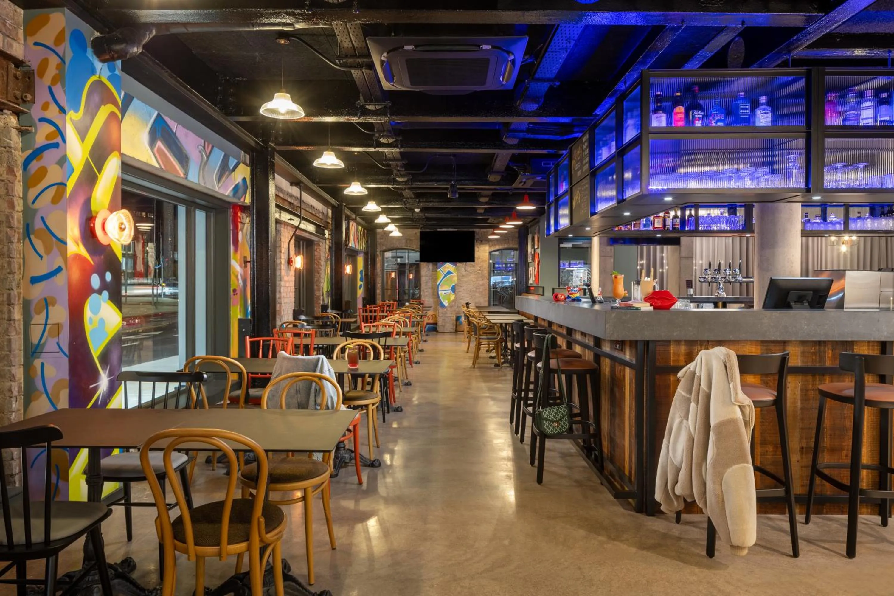 Restaurant/places to eat in Moxy Cork