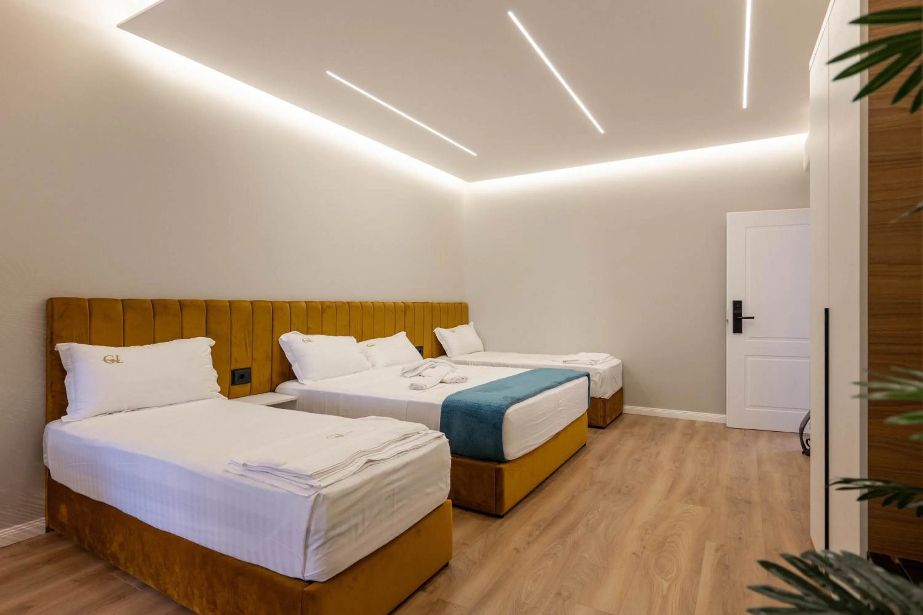 Bed in Golemi Lux Hotel