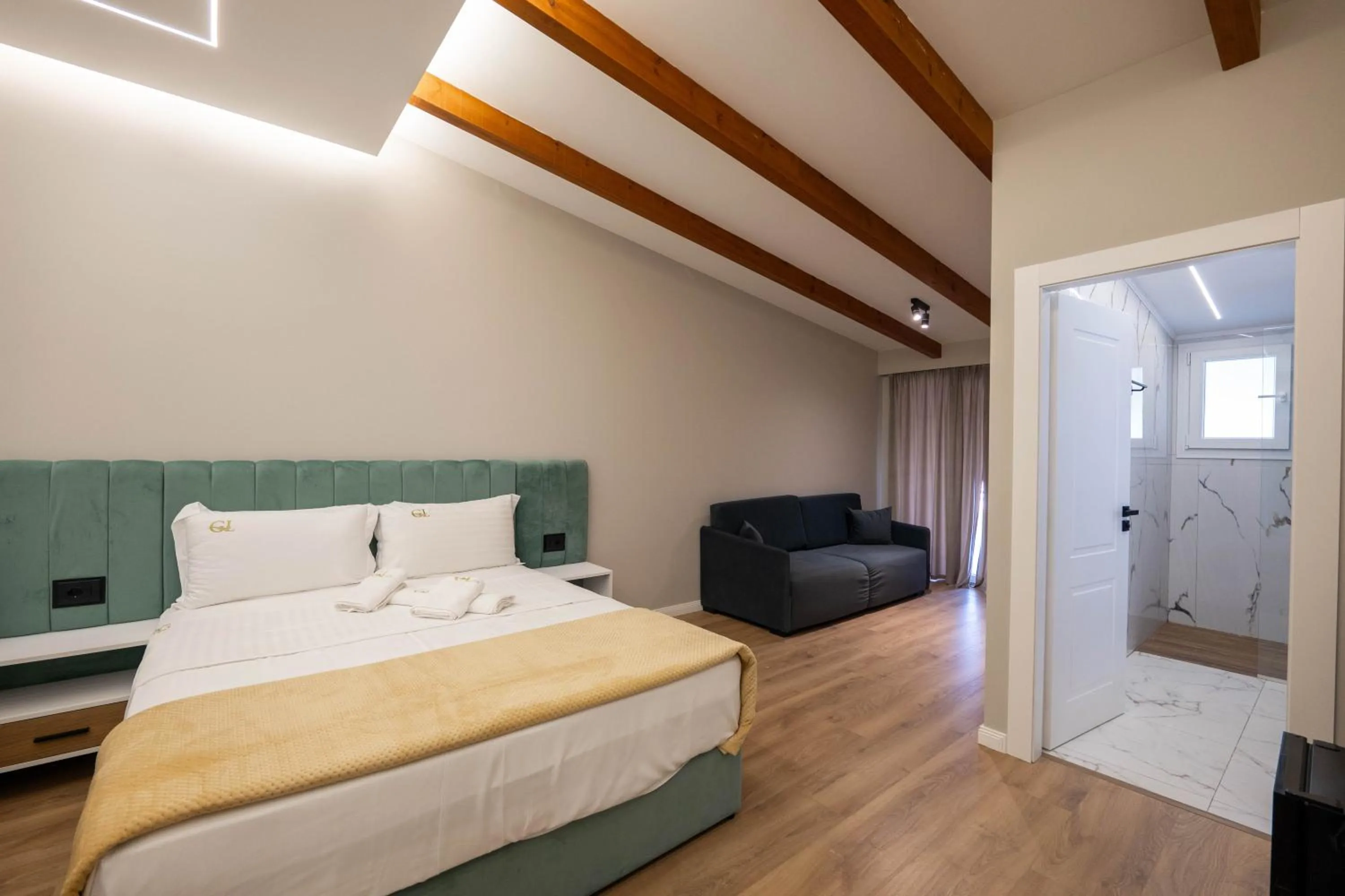 Photo of the whole room, Bed in Golemi Lux Hotel