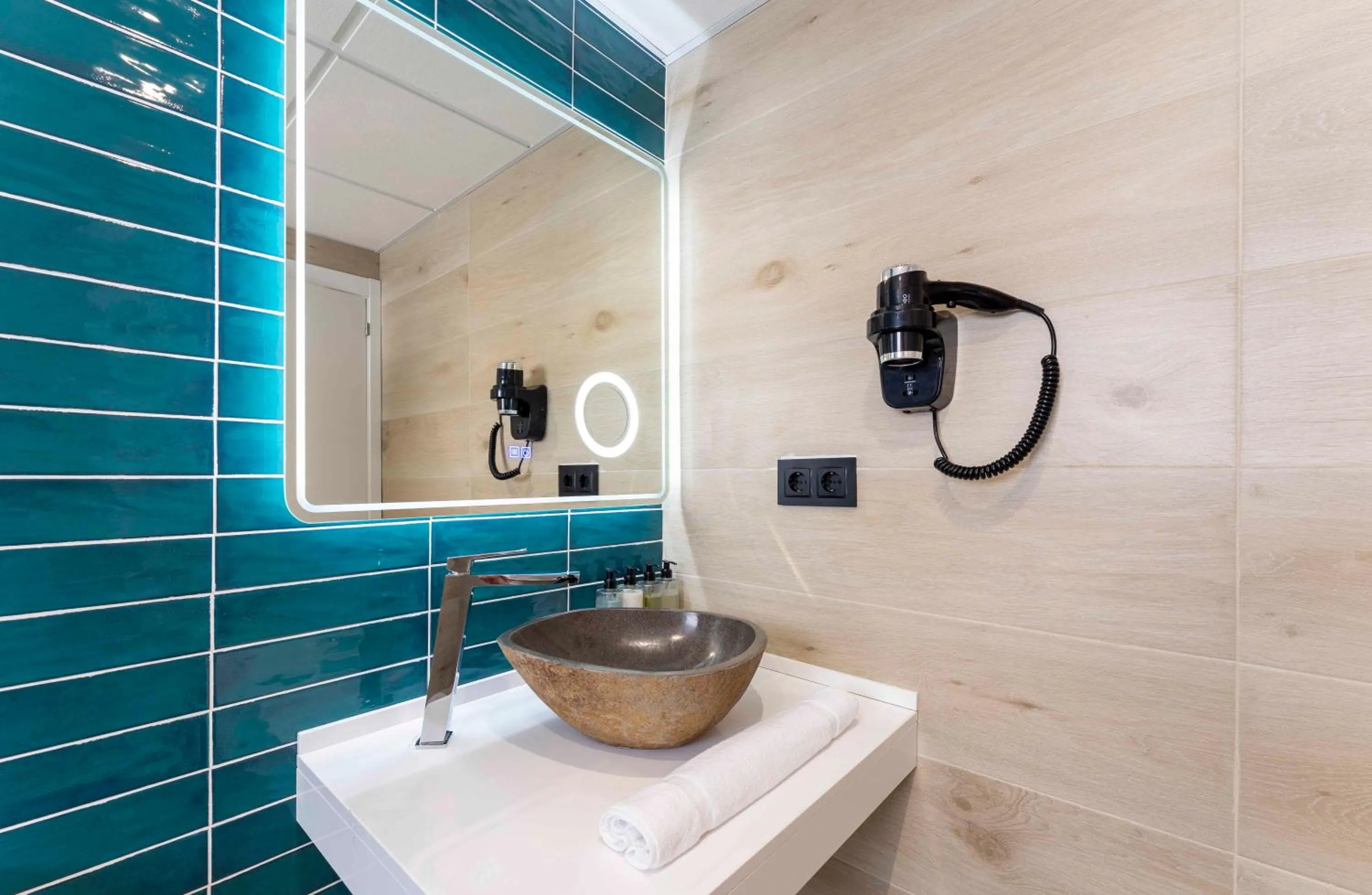 Bathroom in Bakour Lanzarote Splash