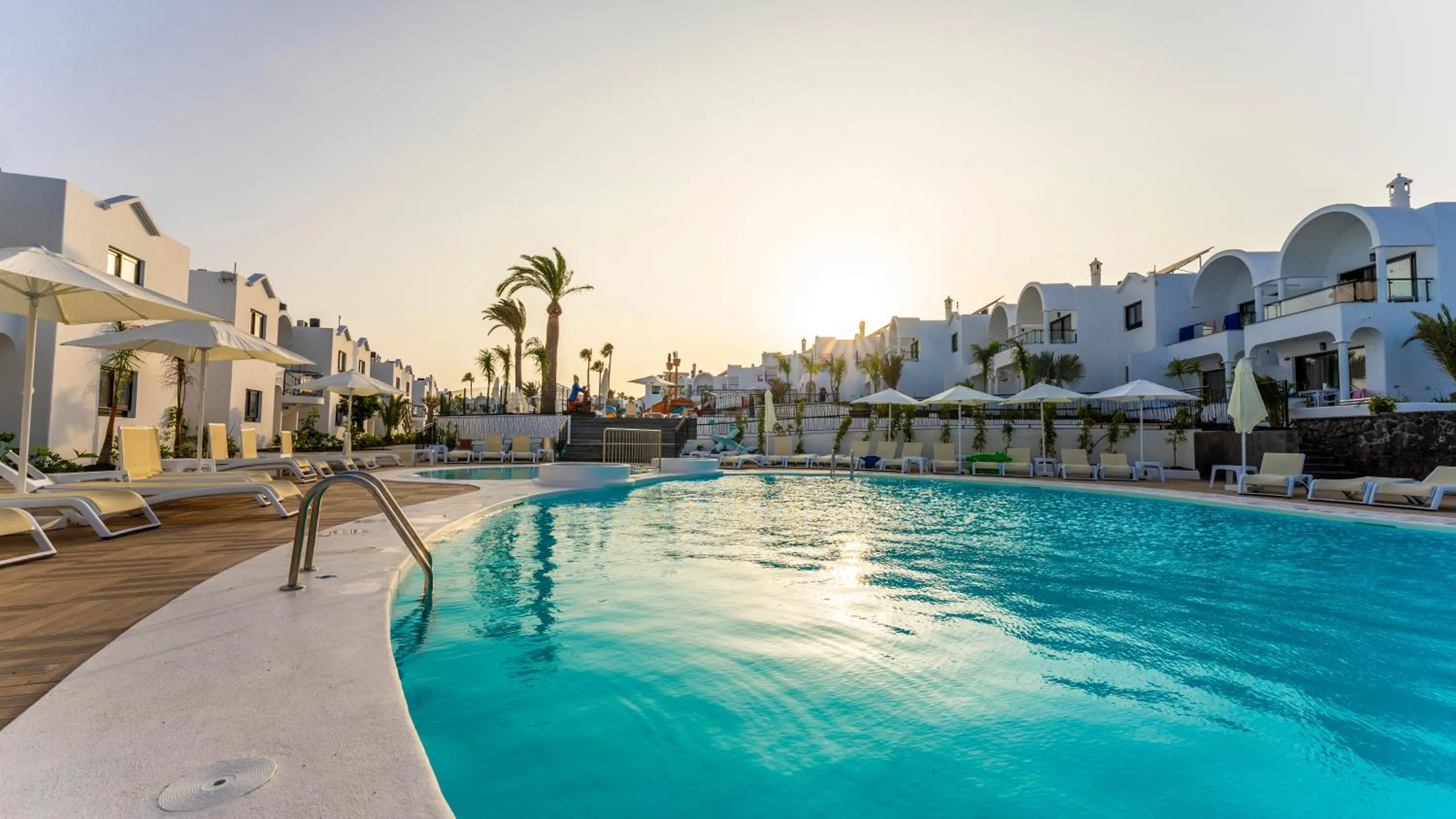 Swimming pool in Bakour Lanzarote Splash