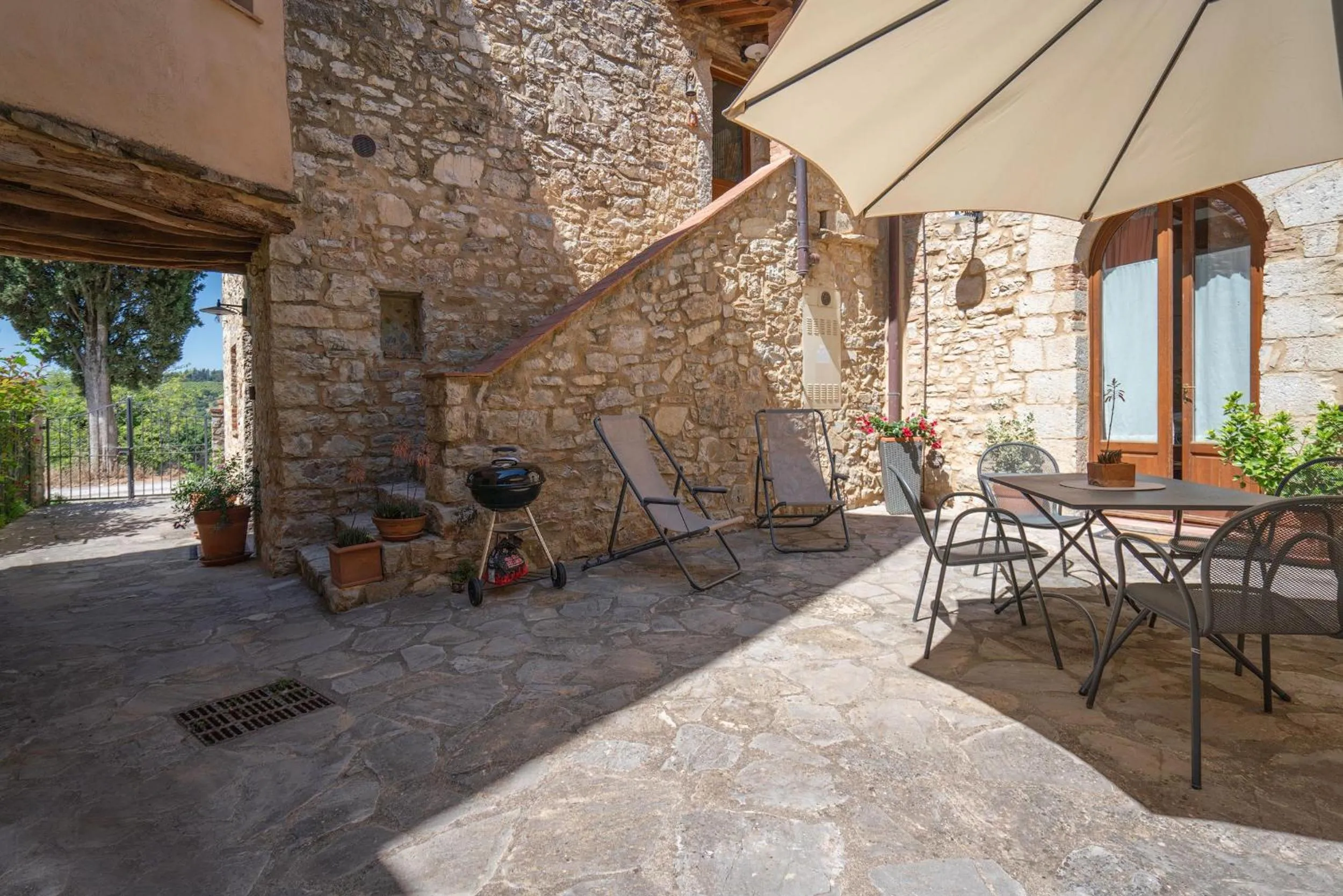 Chiara House In Galenda