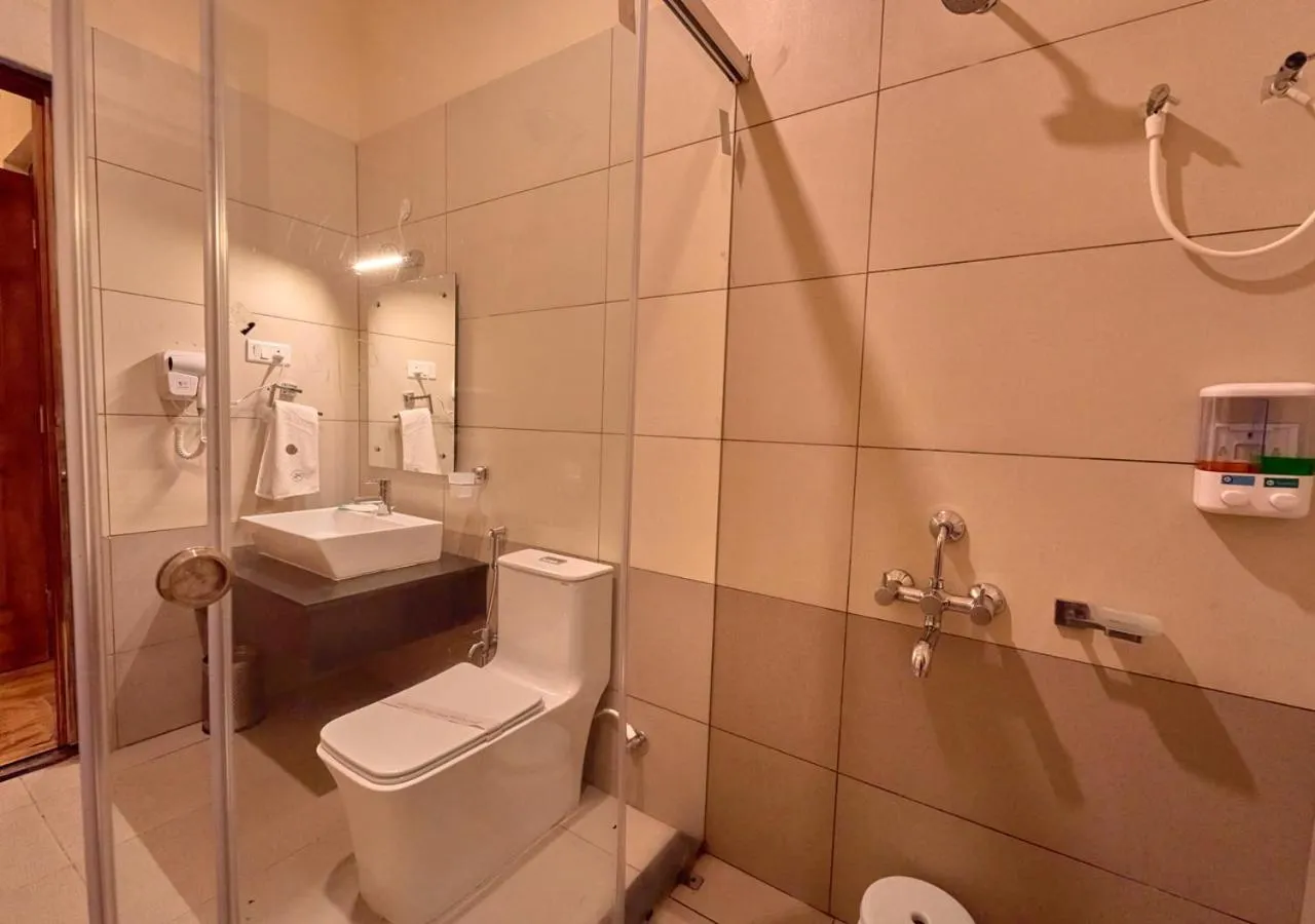 Toilet in AJ Gable Clouds Ooty by VOYE HOMES - Serene Stay Near Avalanche Emerald Lake