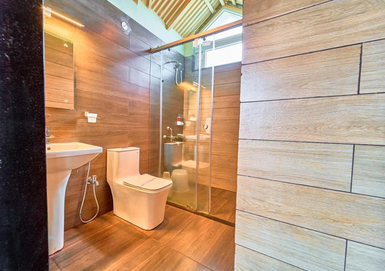 Shower in AJ Gable Clouds Ooty by VOYE HOMES - Serene Stay Near Avalanche Emerald Lake