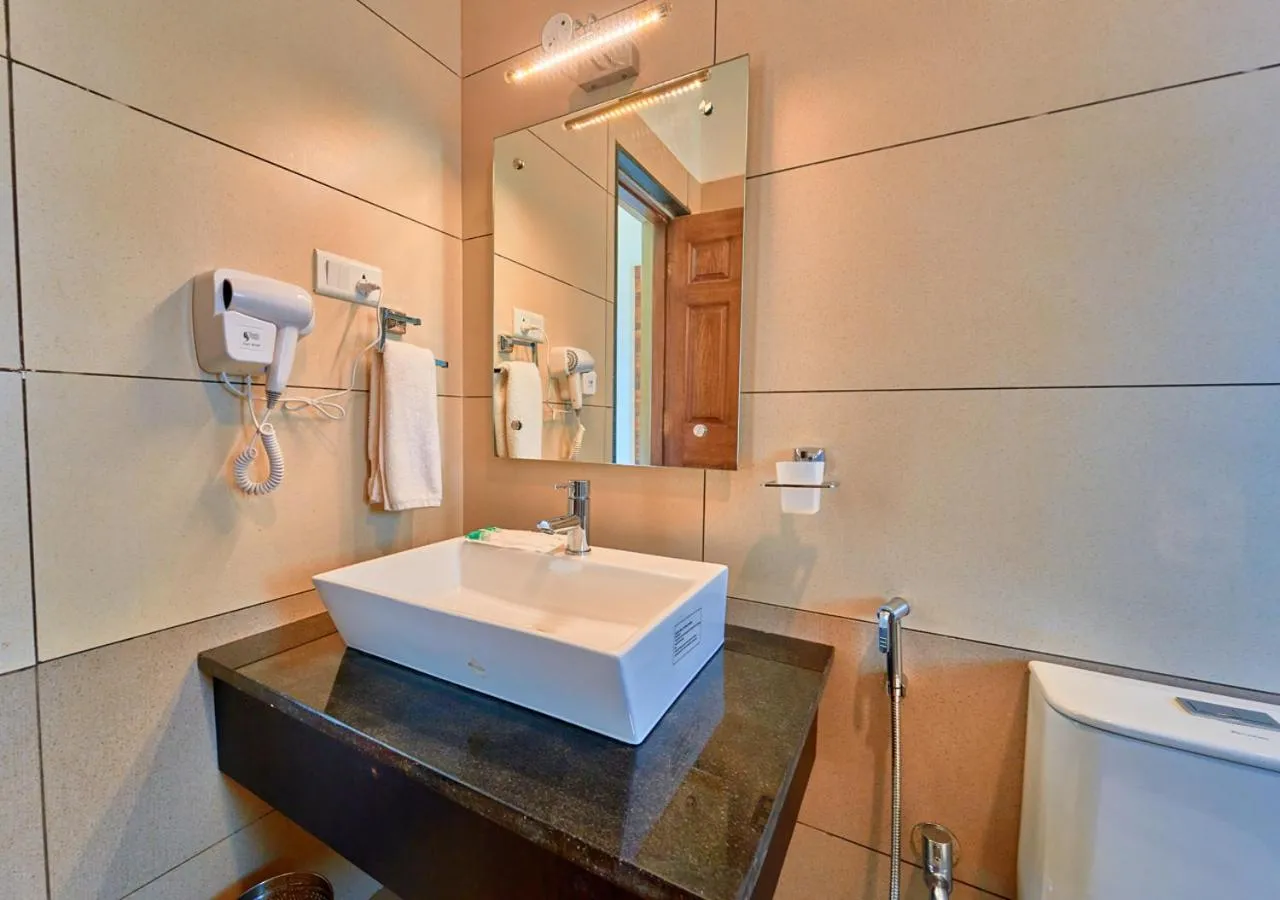 Shower in AJ Gable Clouds Ooty by VOYE HOMES - Serene Stay Near Avalanche Emerald Lake