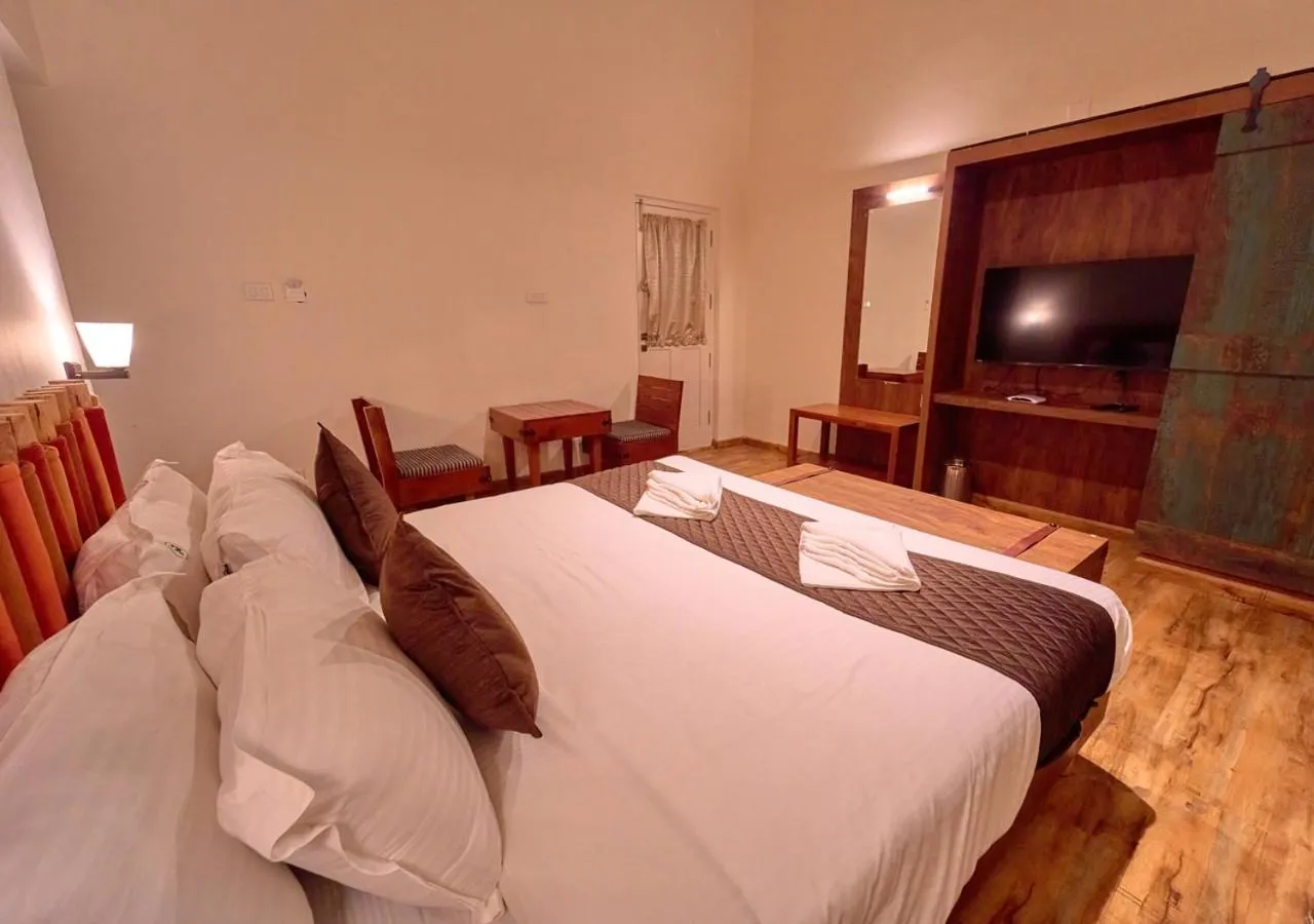 TV and multimedia, Bed in AJ Gable Clouds Ooty by VOYE HOMES - Serene Stay Near Avalanche Emerald Lake