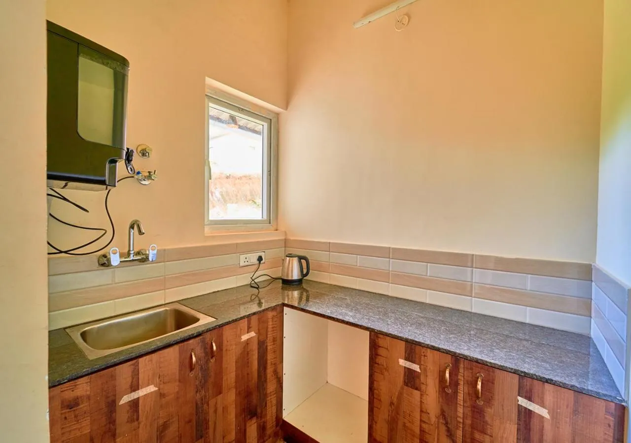 Coffee/tea facilities in AJ Gable Clouds Ooty by VOYE HOMES - Serene Stay Near Avalanche Emerald Lake