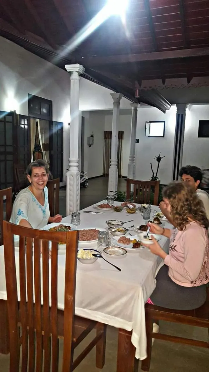 Restaurant/places to eat in Lagoonvilla hotel